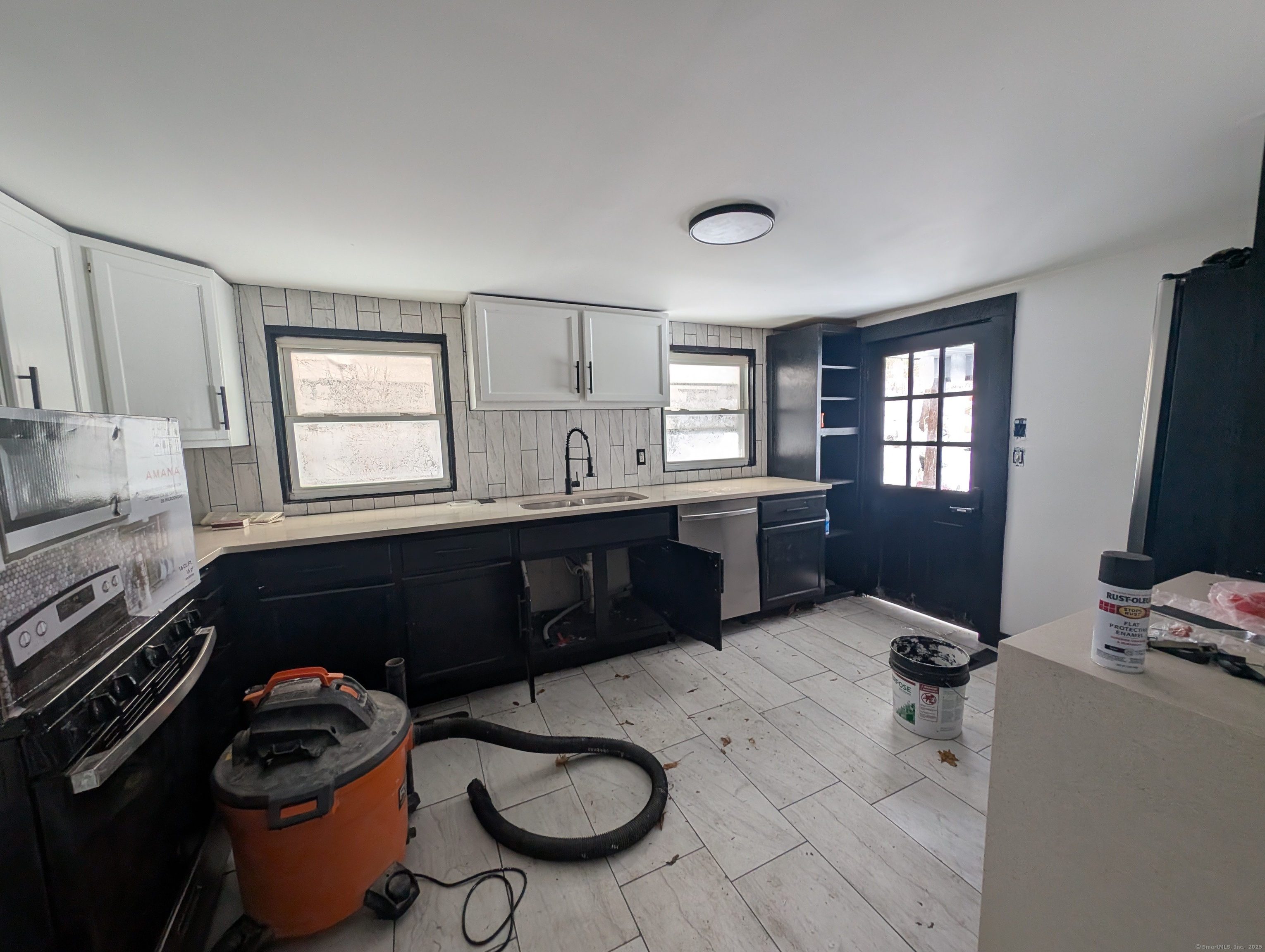 830 Main Street Property Photo 2