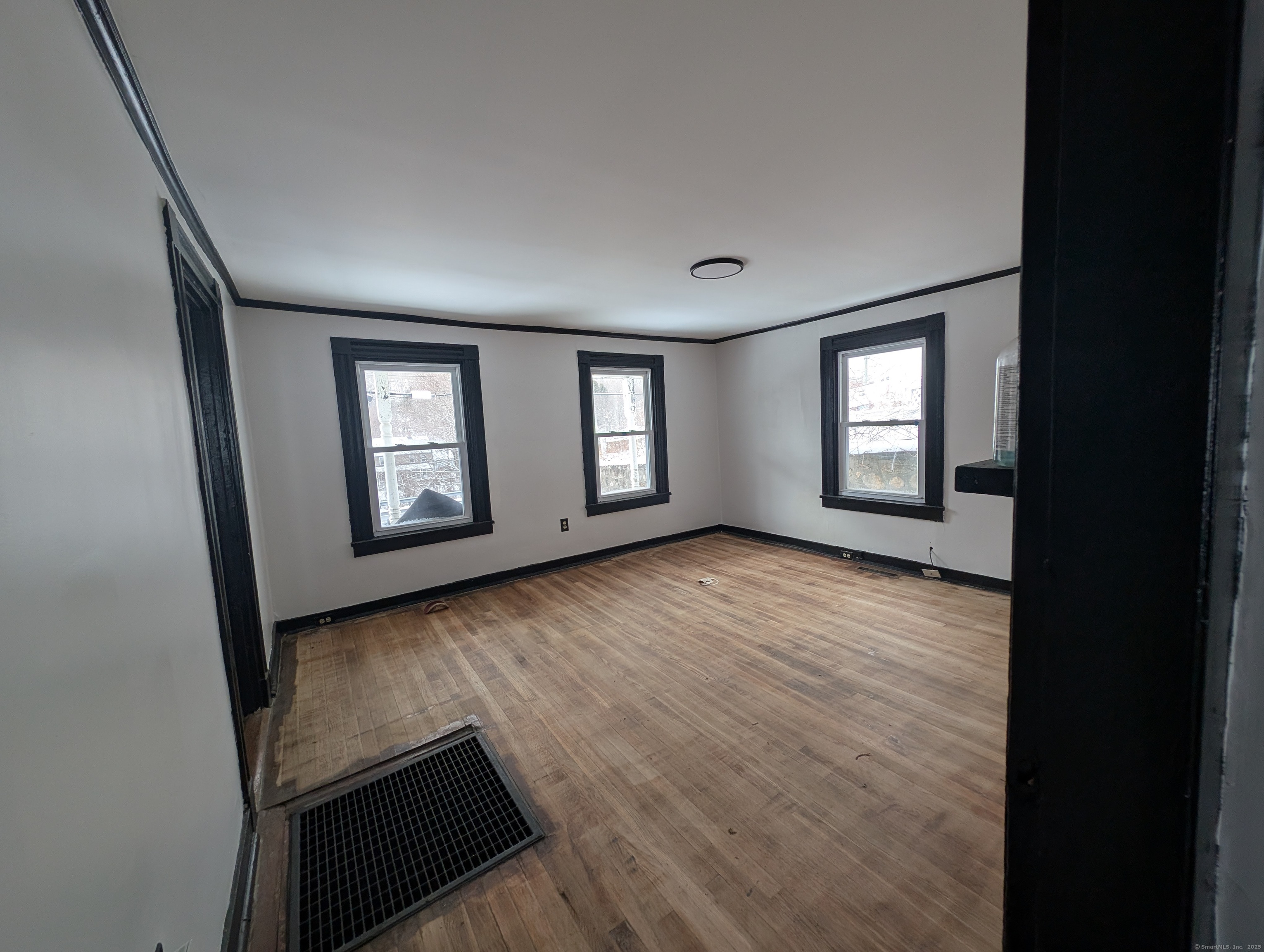 830 Main Street Property Photo 3