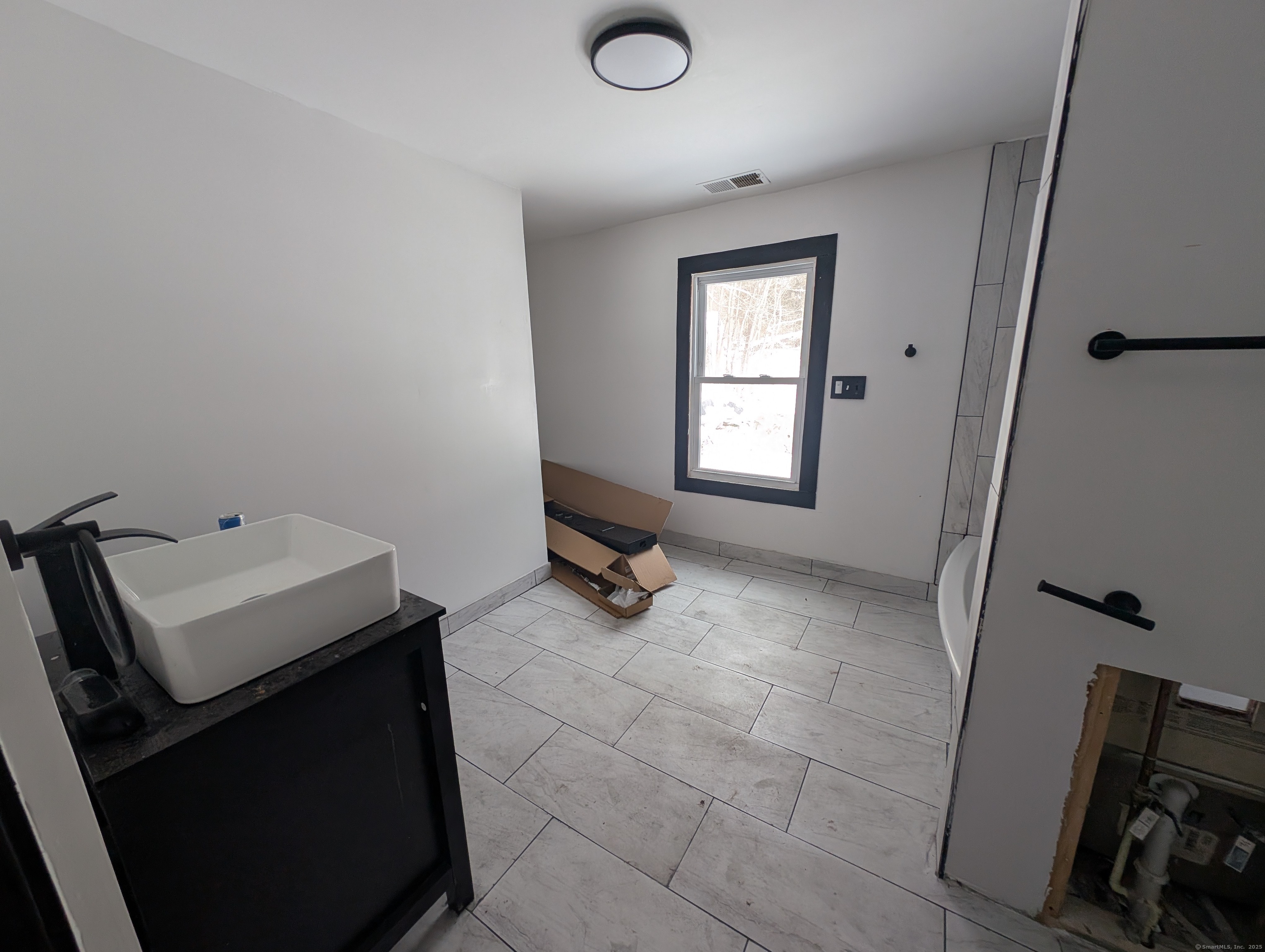 830 Main Street Property Photo 6