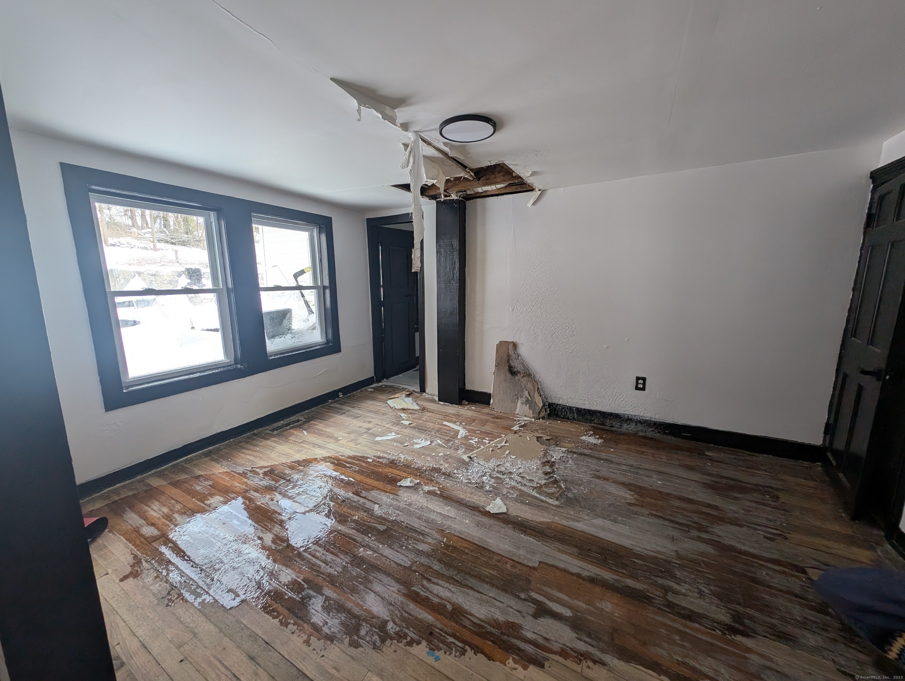 830 Main Street Property Photo 8