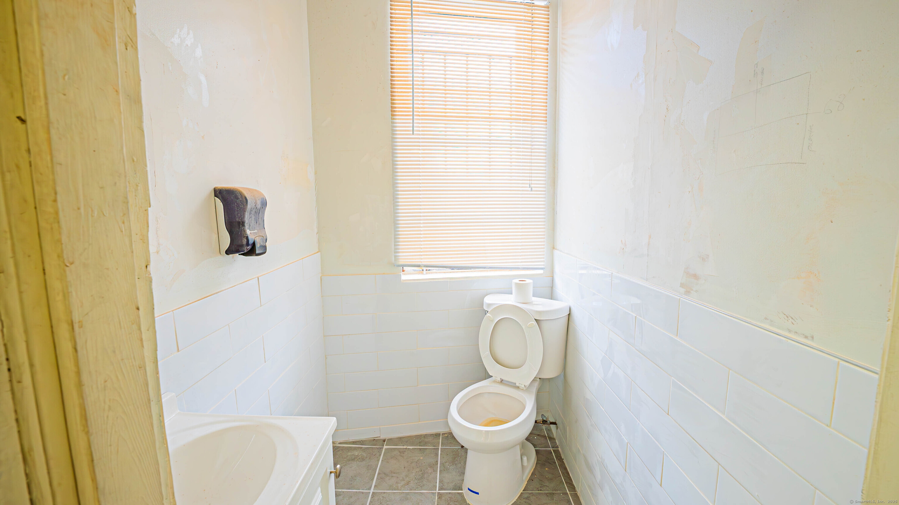 150 School Street Property Photo 10
