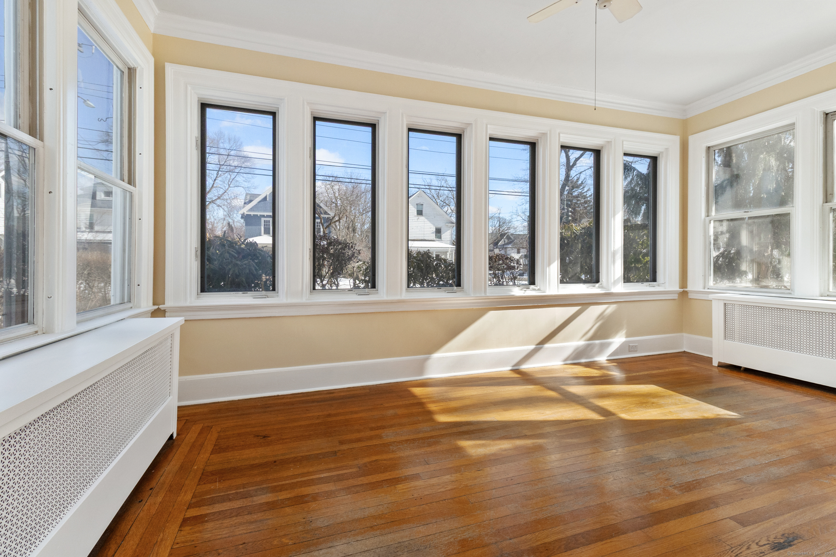 240 Central Avenue Property Photo 5