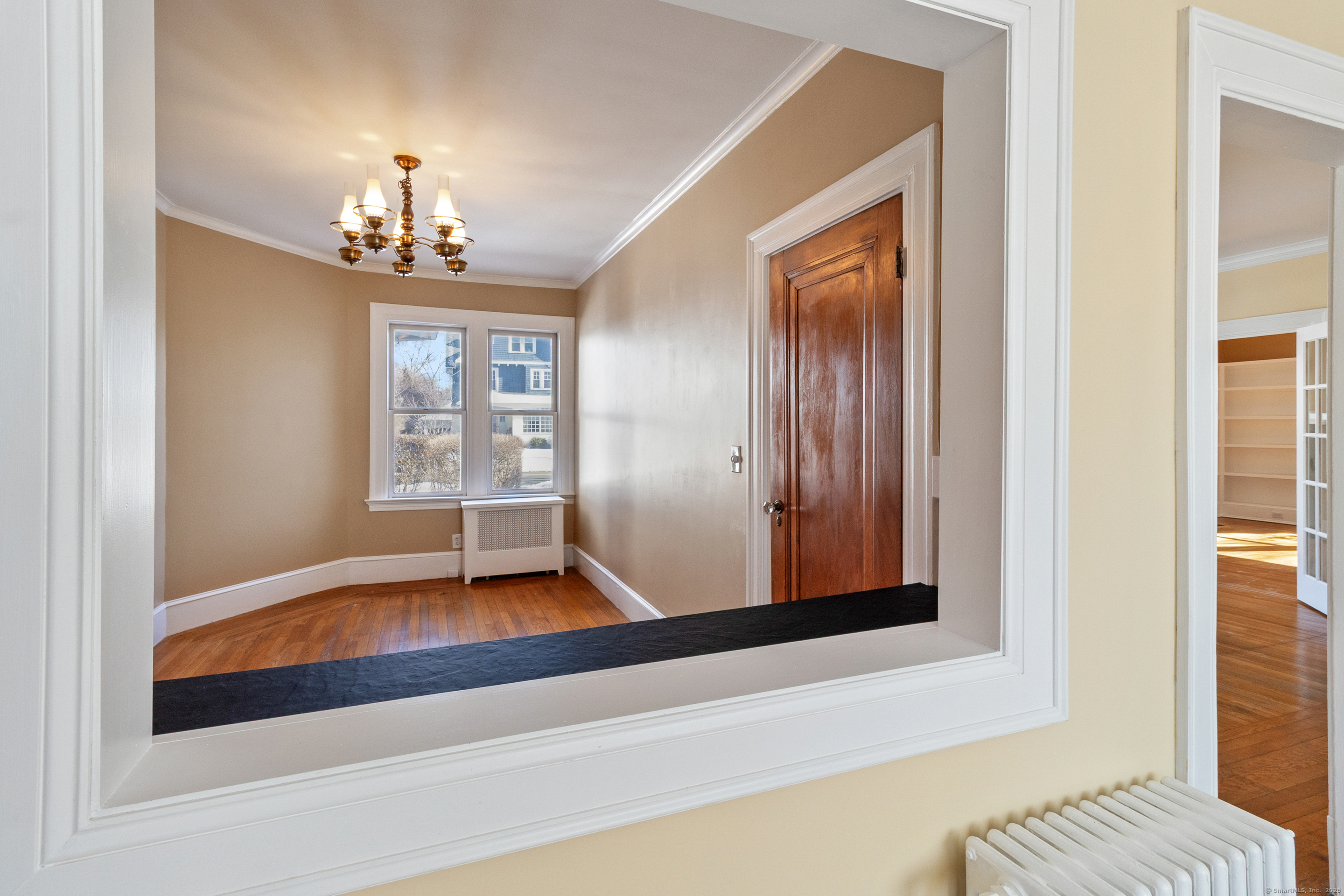240 Central Avenue Property Photo 11
