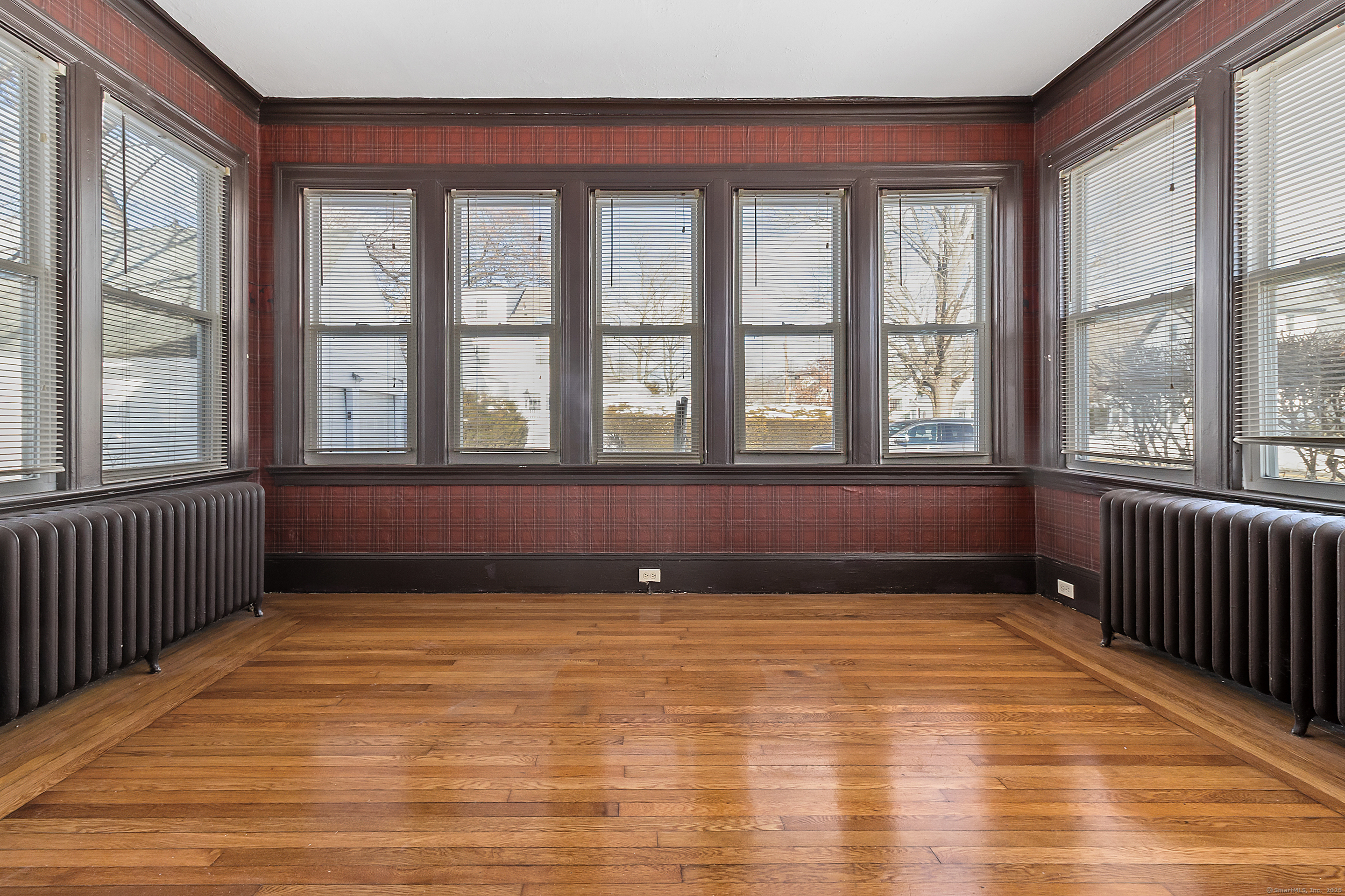 240 Central Avenue Property Photo 20