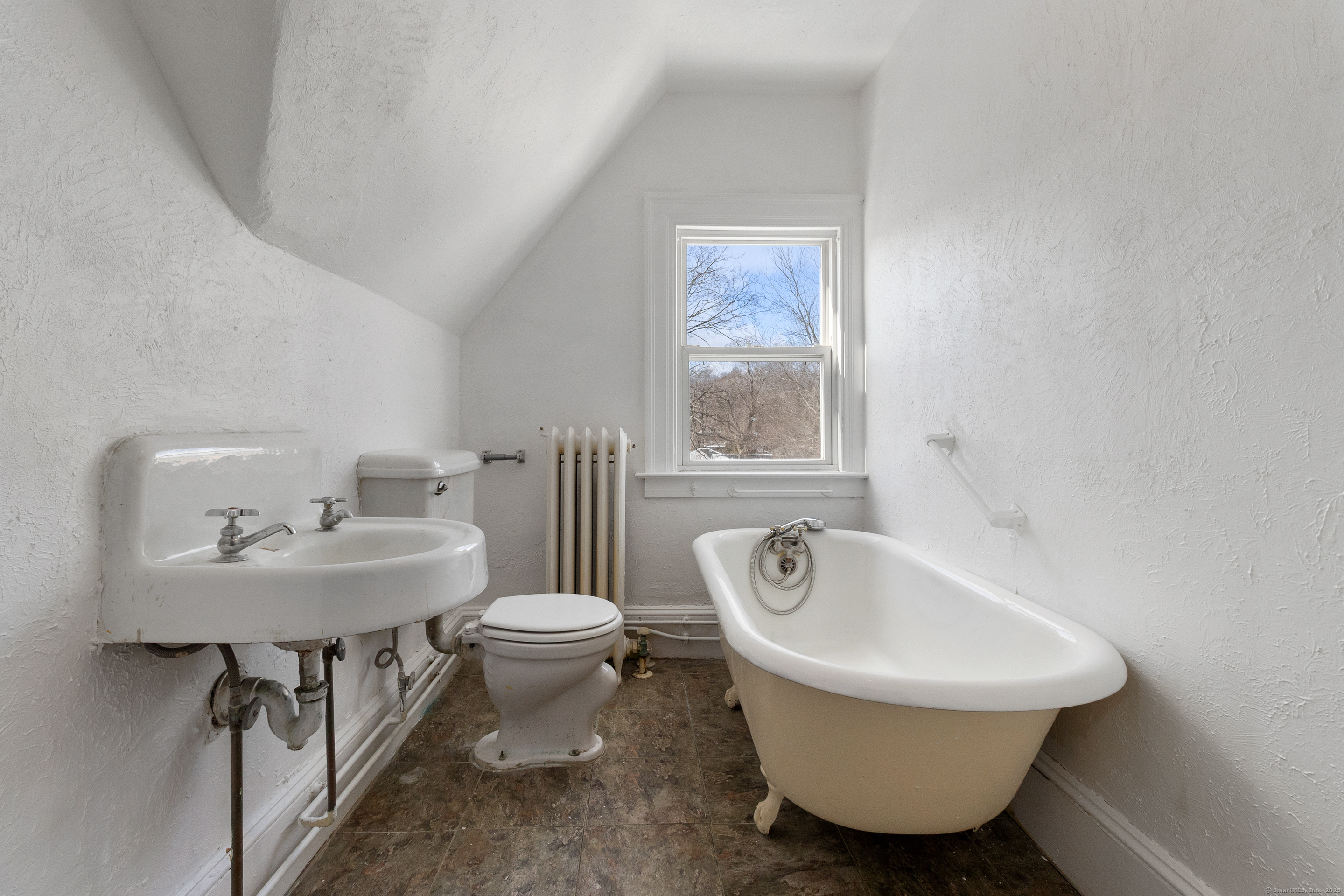 240 Central Avenue Property Photo 33