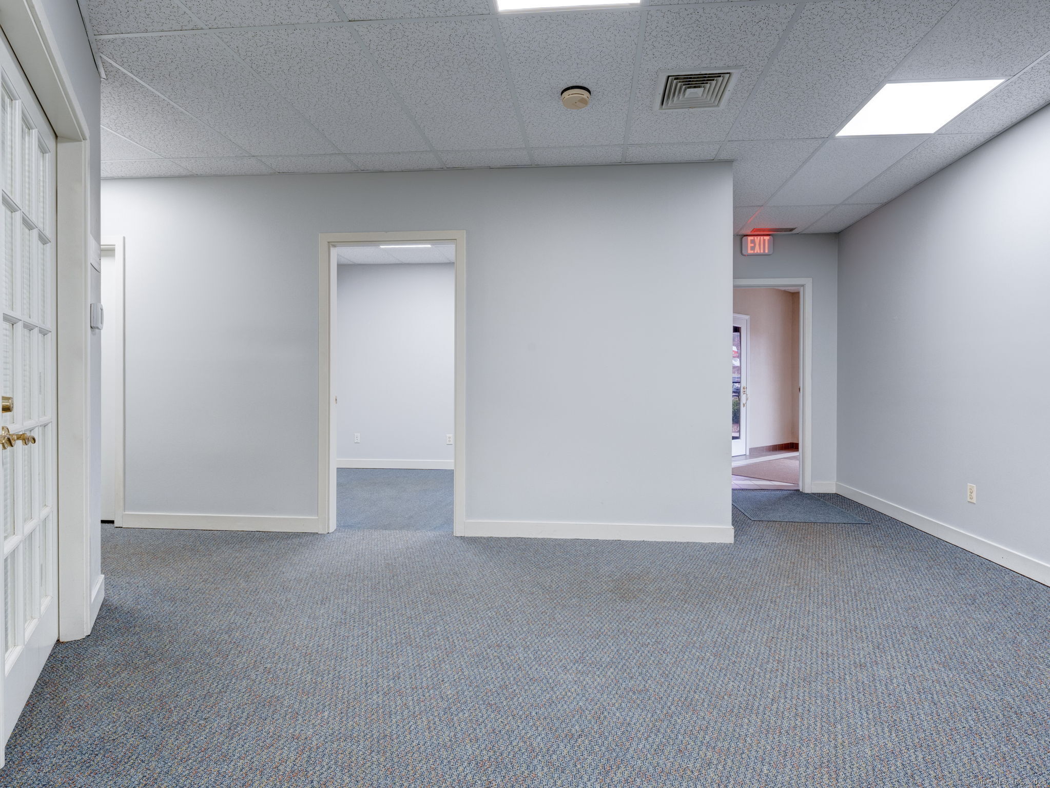 100 Queen 4 - D Street Property Photo 10