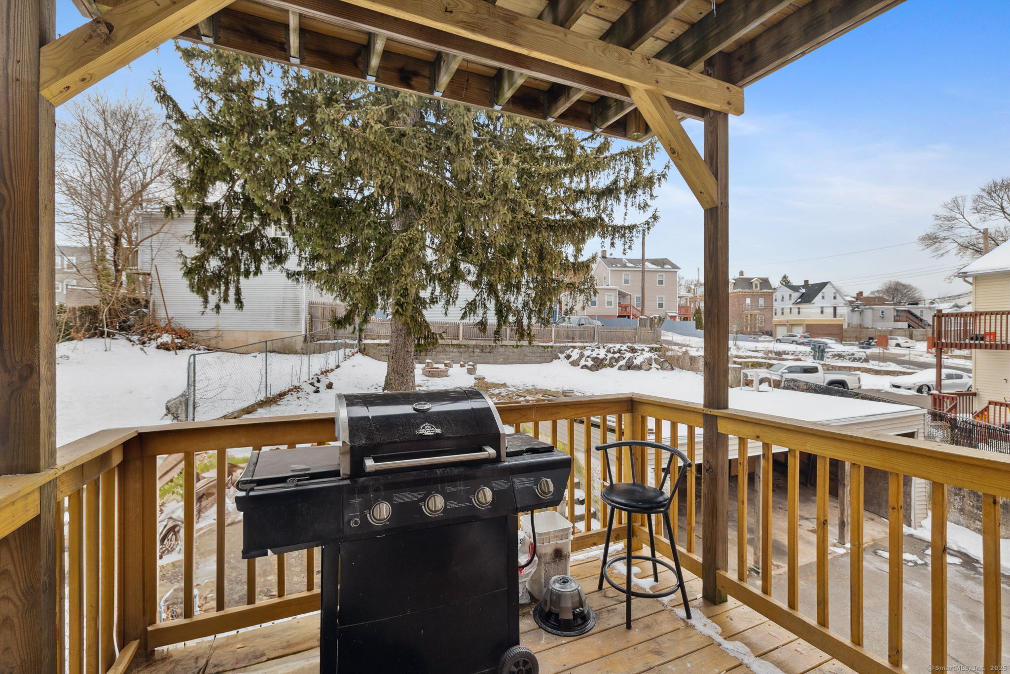 241 Ferry Street Property Photo 3