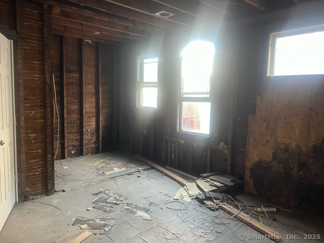 66-68 Adams Street Property Photo 5