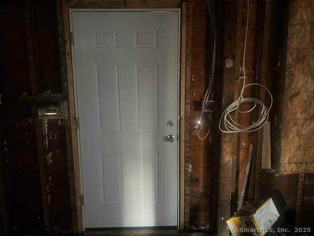 66-68 Adams Street Property Photo 12