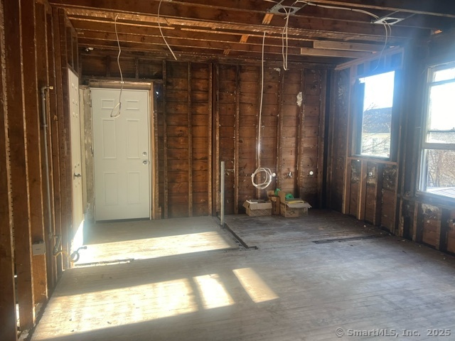 66-68 Adams Street Property Photo 17