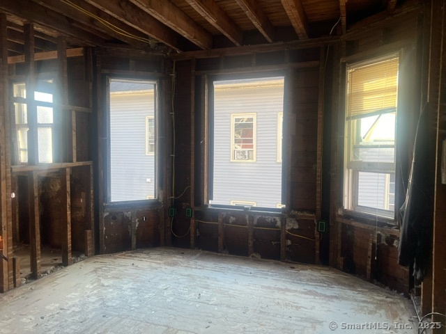 66-68 Adams Street Property Photo 20