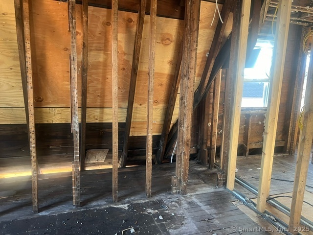 66-68 Adams Street Property Photo 24