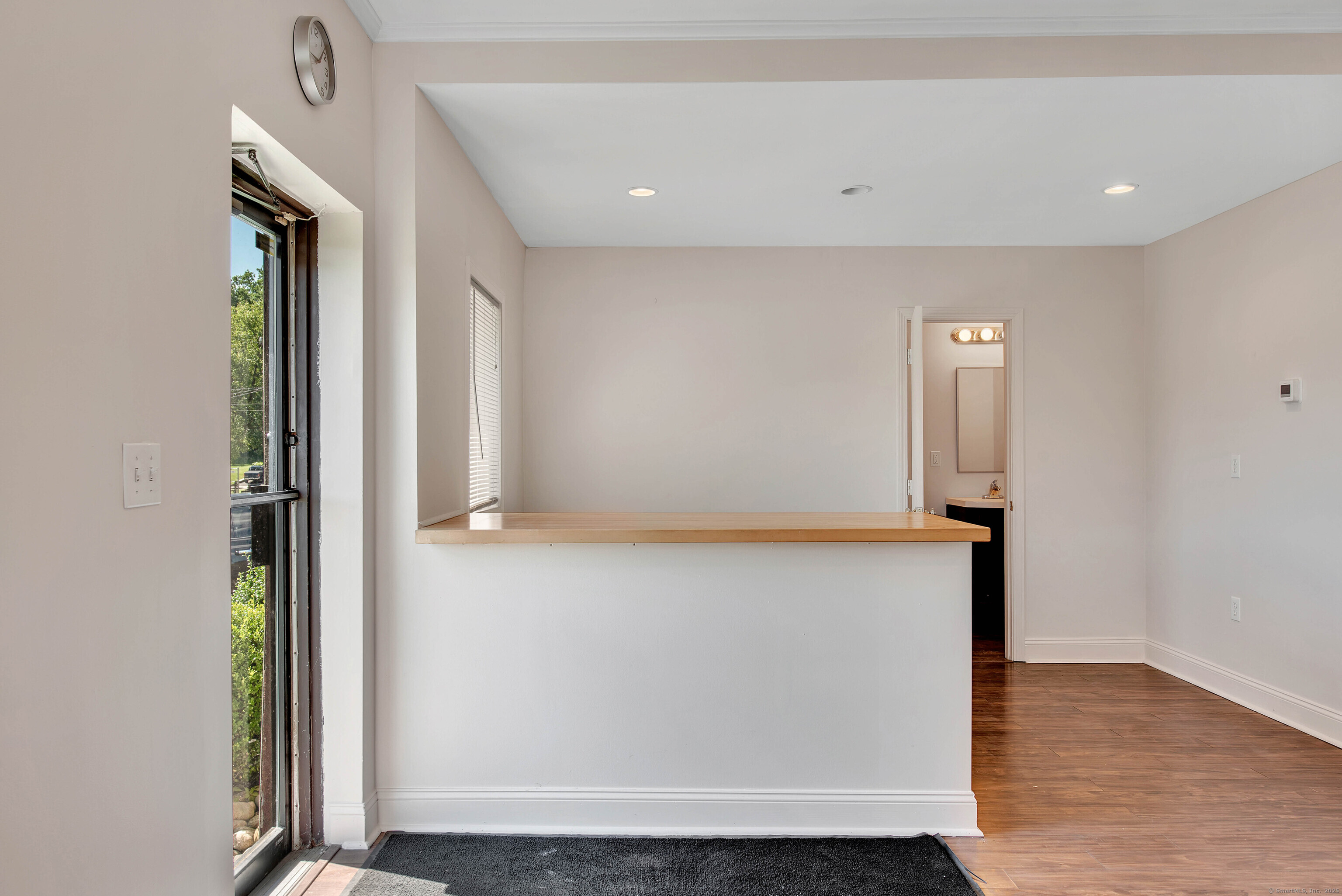 87 Custer Street Property Photo 9