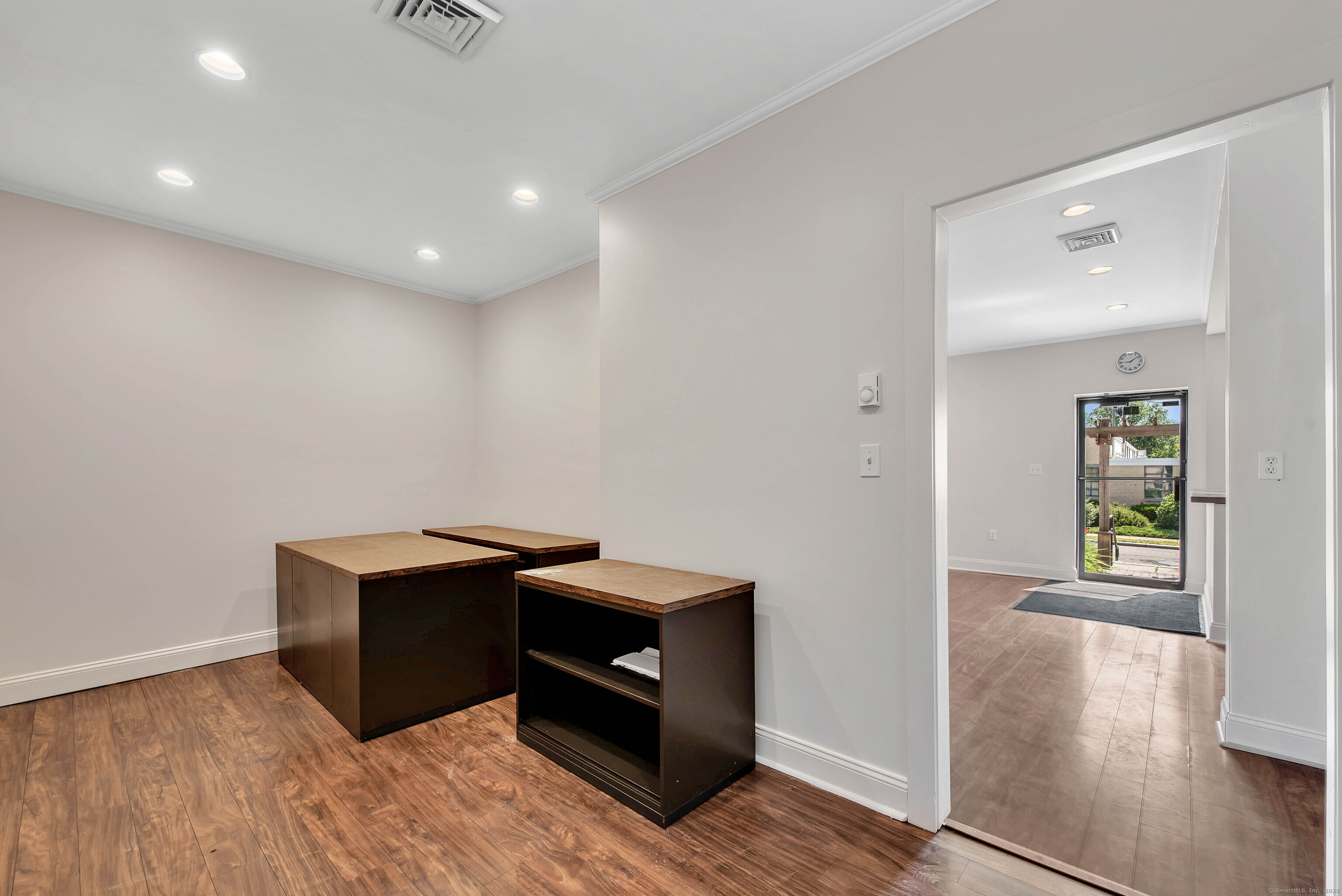 87 Custer Street Property Photo 15