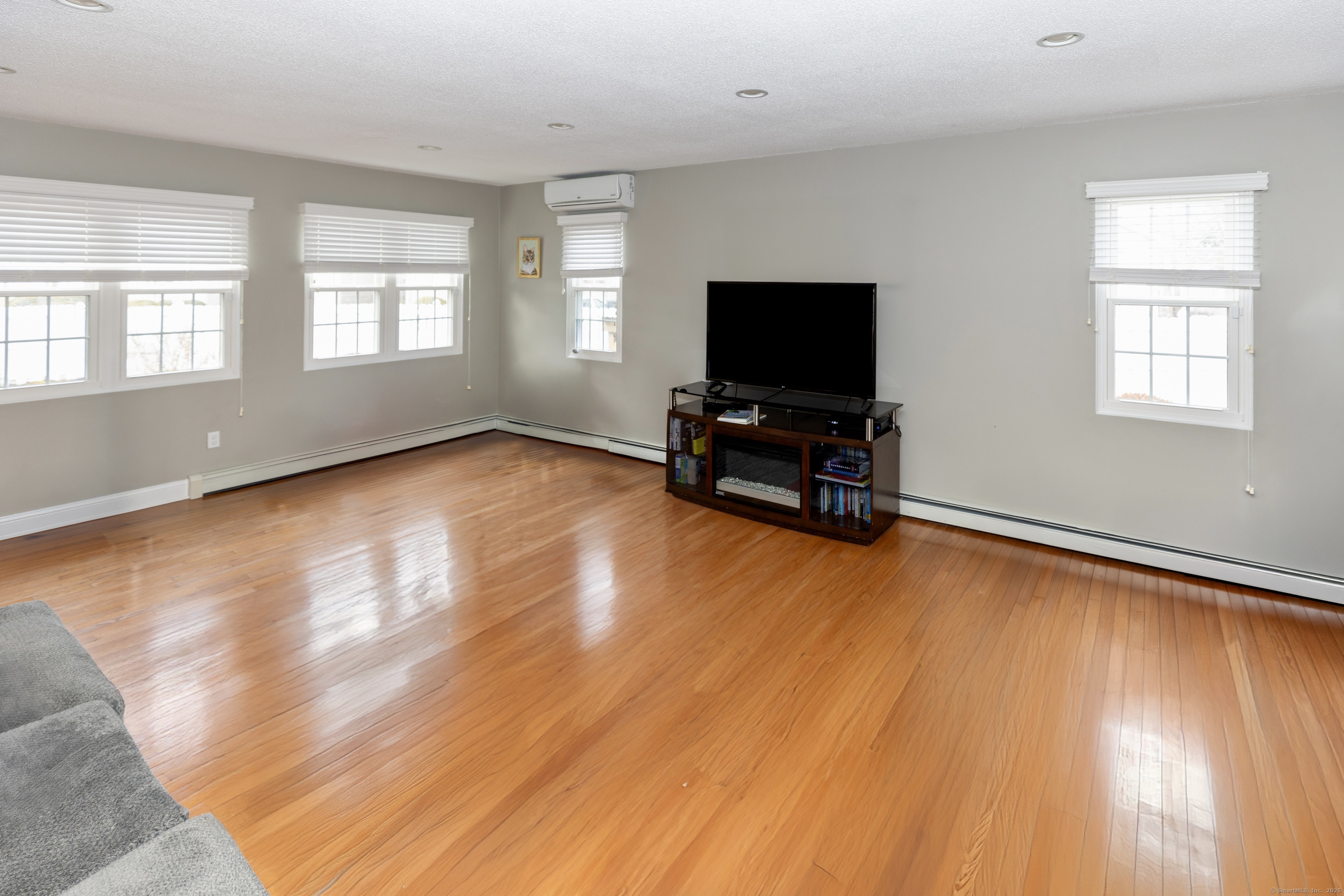 94 Waldron Drive Property Photo 6