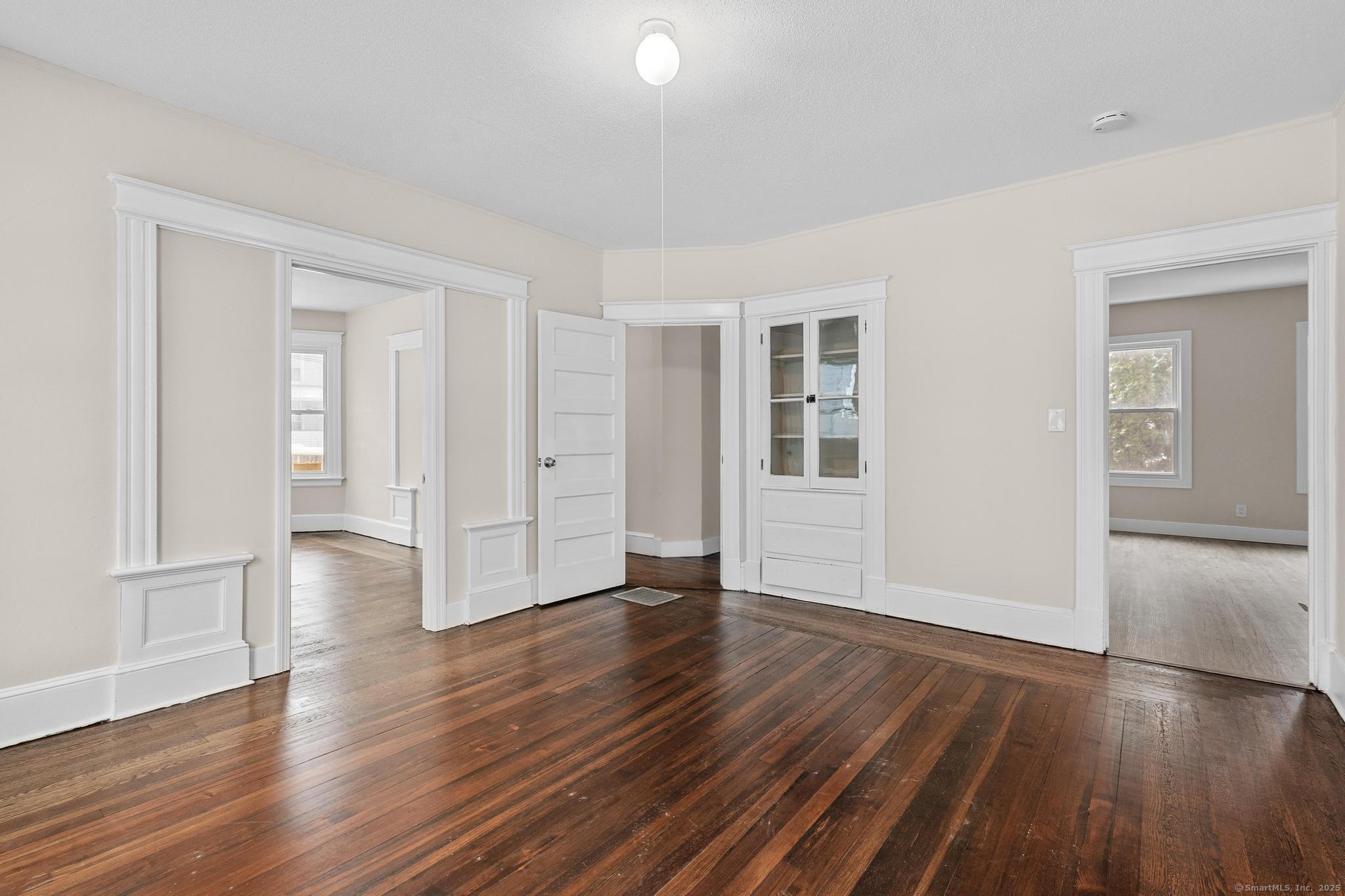 541 Church Street Property Photo 4