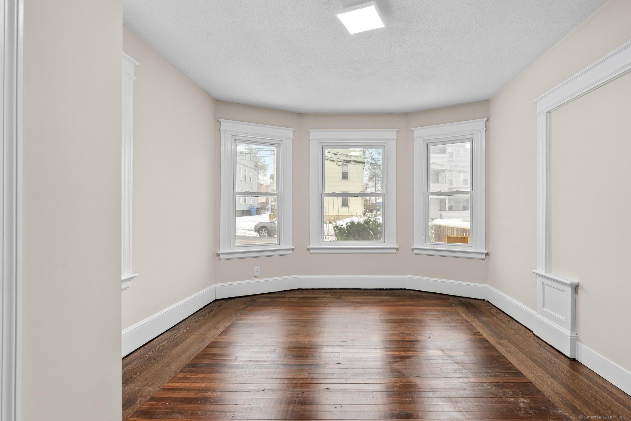 541 Church Street Property Photo 5