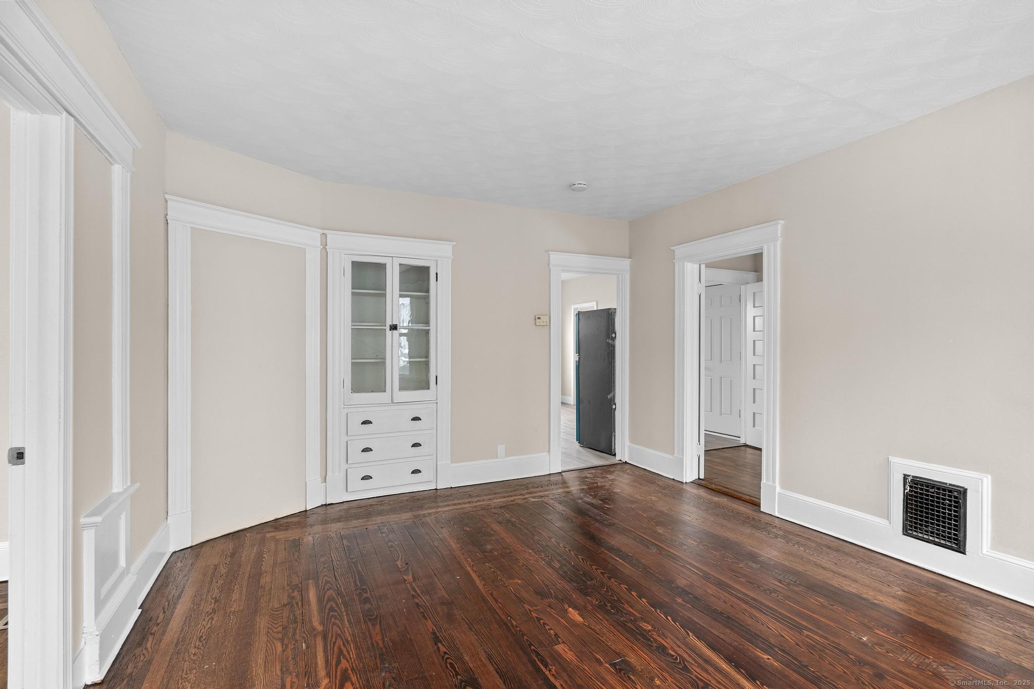541 Church Street Property Photo 15