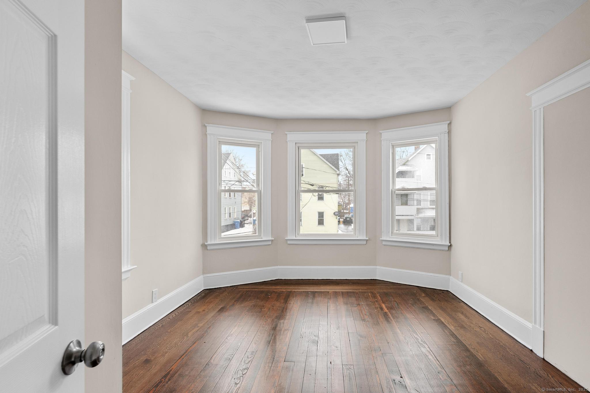 541 Church Street Property Photo 16