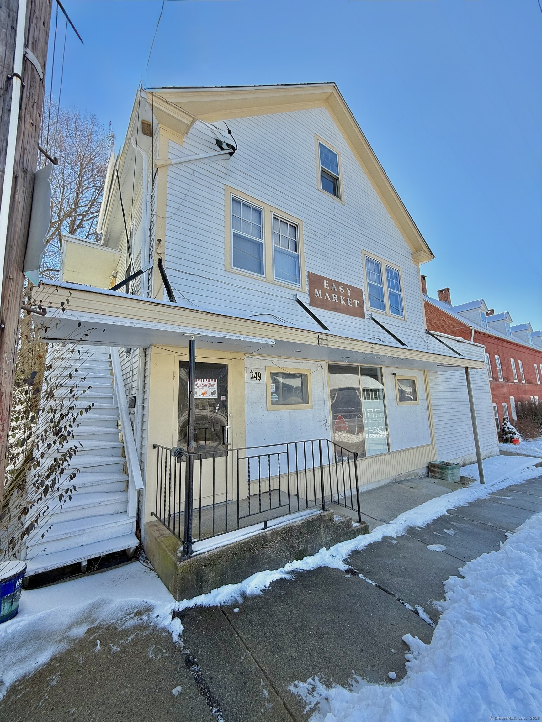 249 Yantic Street Property Photo 1