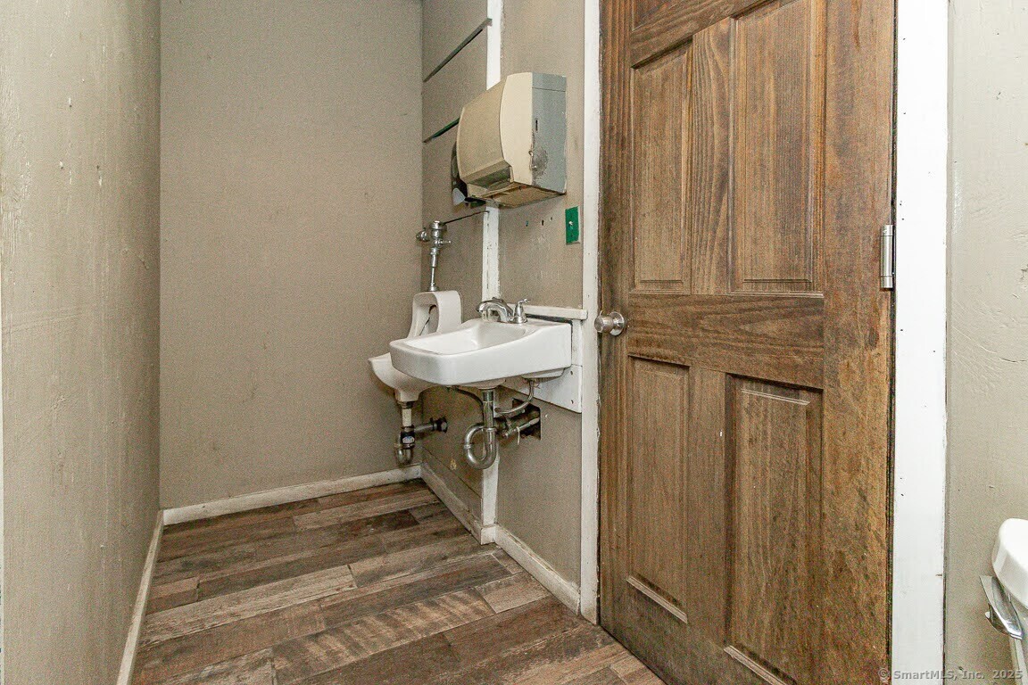 1084 Capitol Avenue Property Photo 17