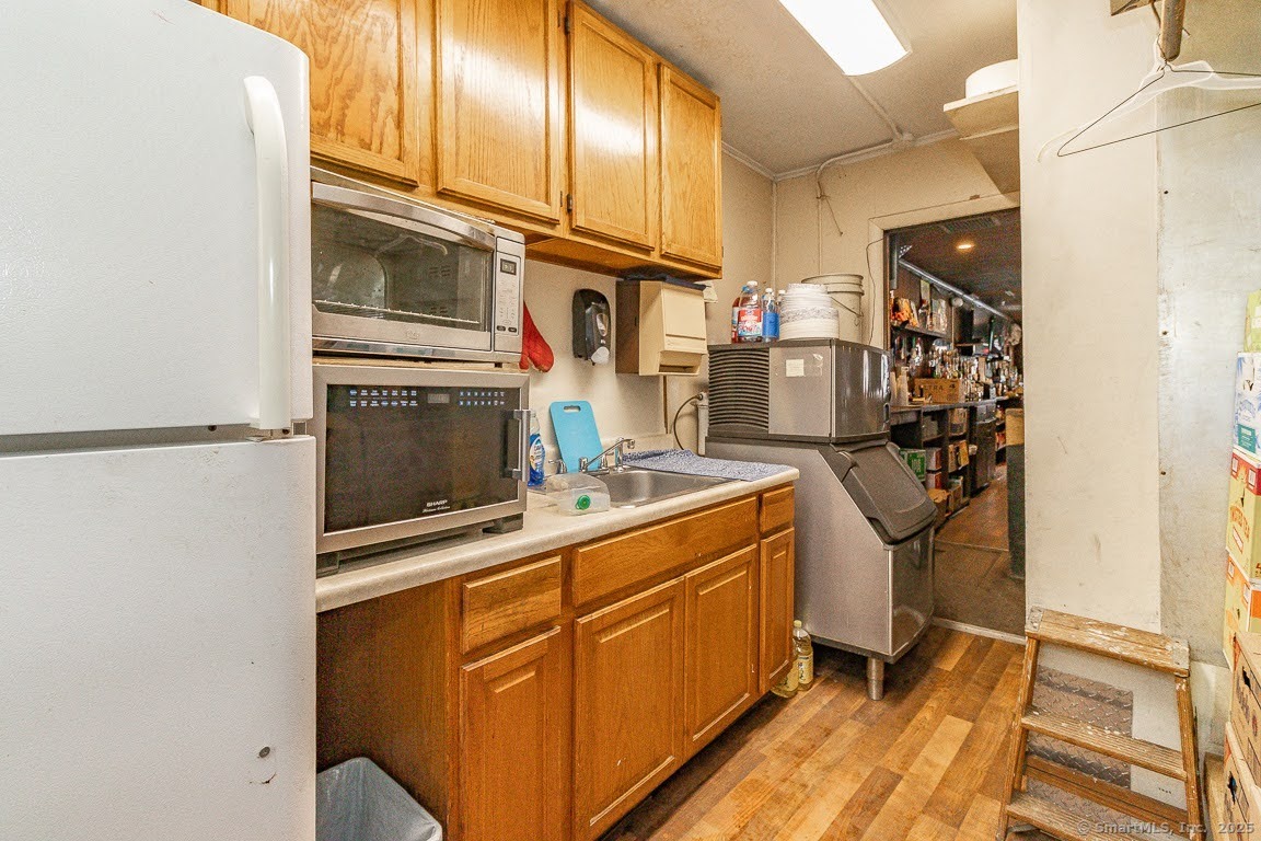 1084 Capitol Avenue Property Photo 18