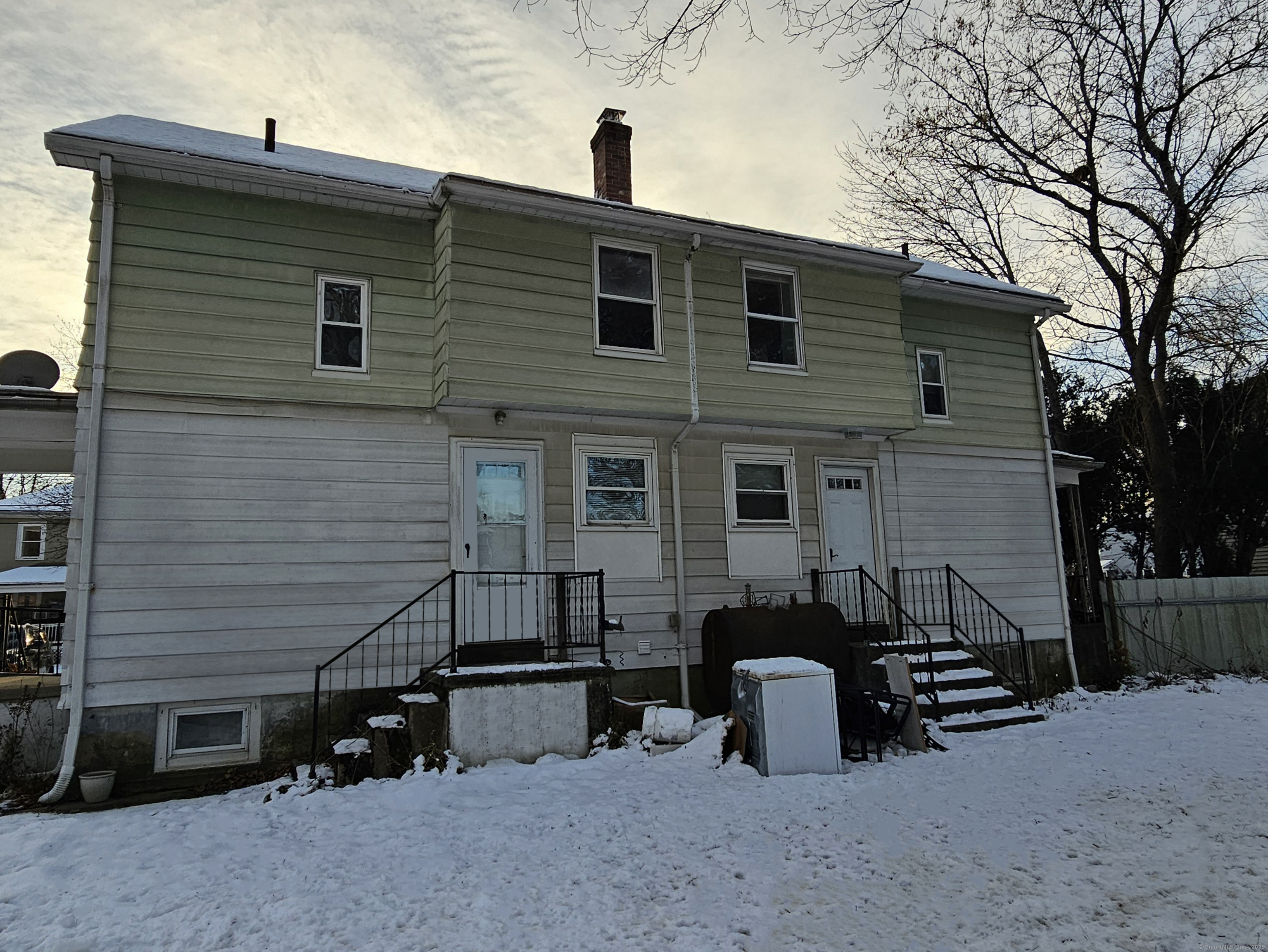 40 Boys Avenue Property Photo 1
