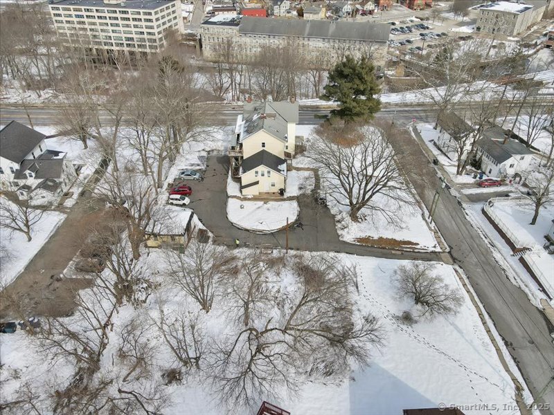 7 Park West Street Property Photo 3