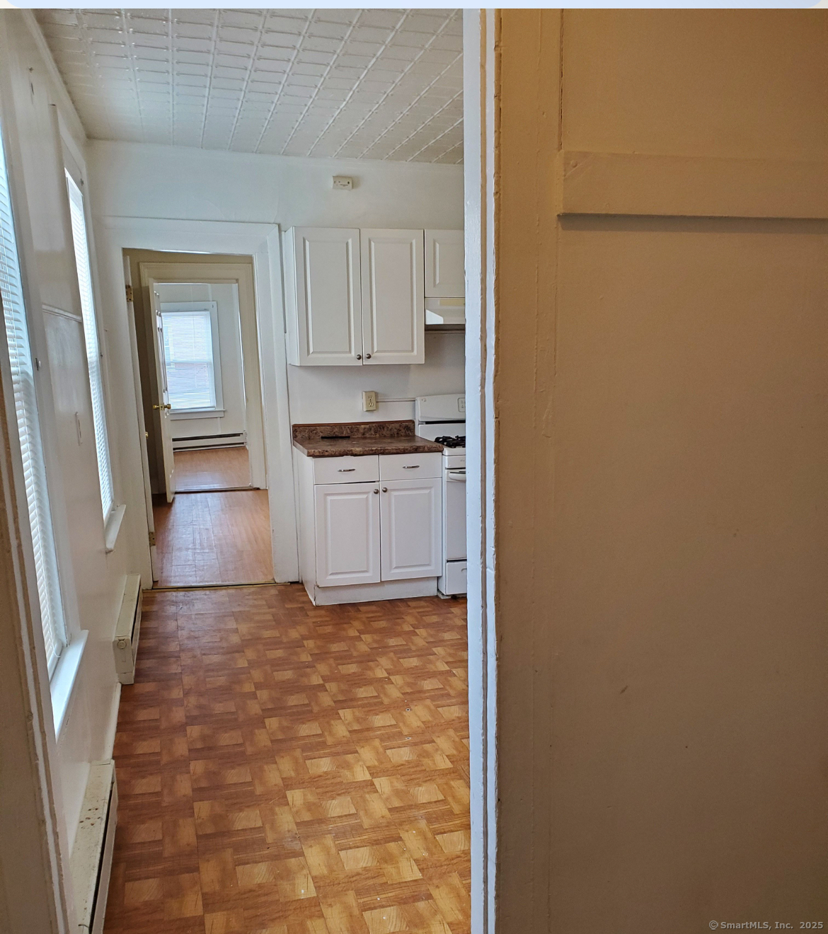 50 Beacon Street Property Photo 12