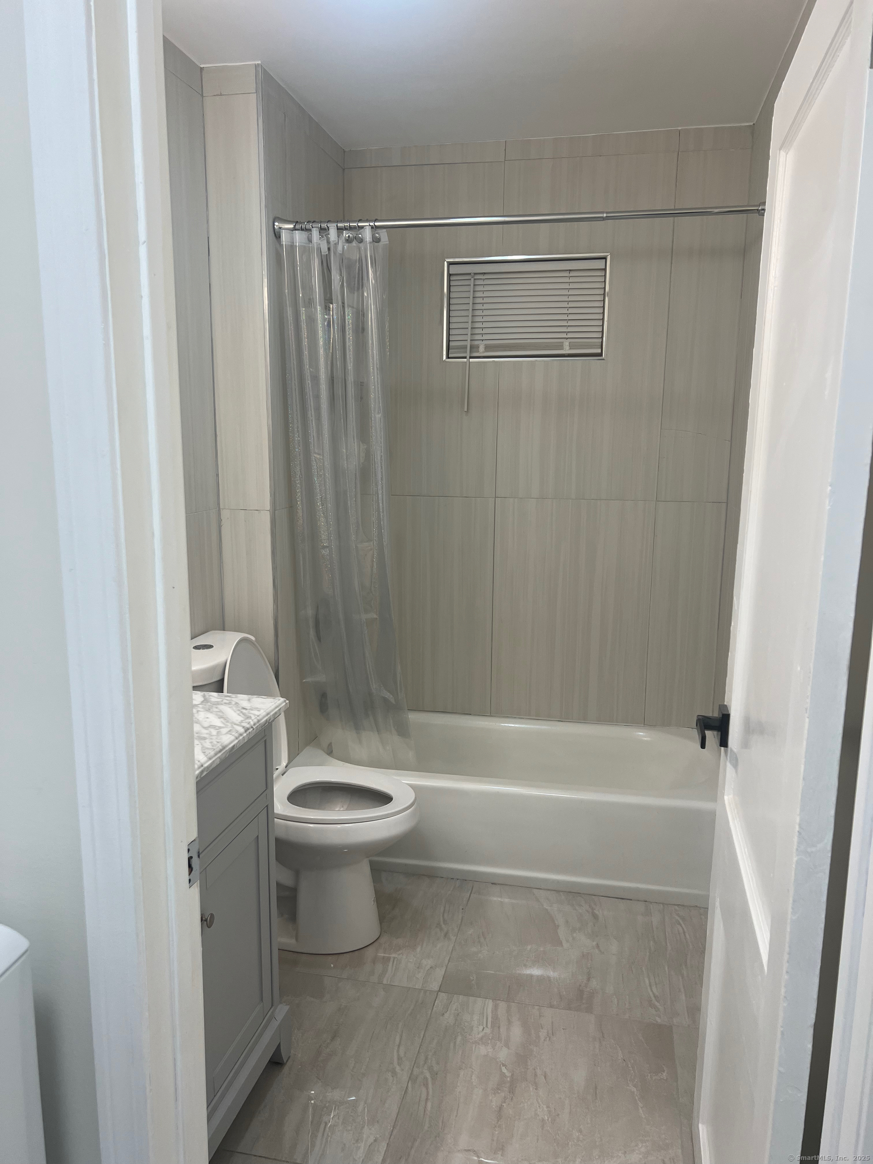 488 Prospect Avenue Property Photo 8