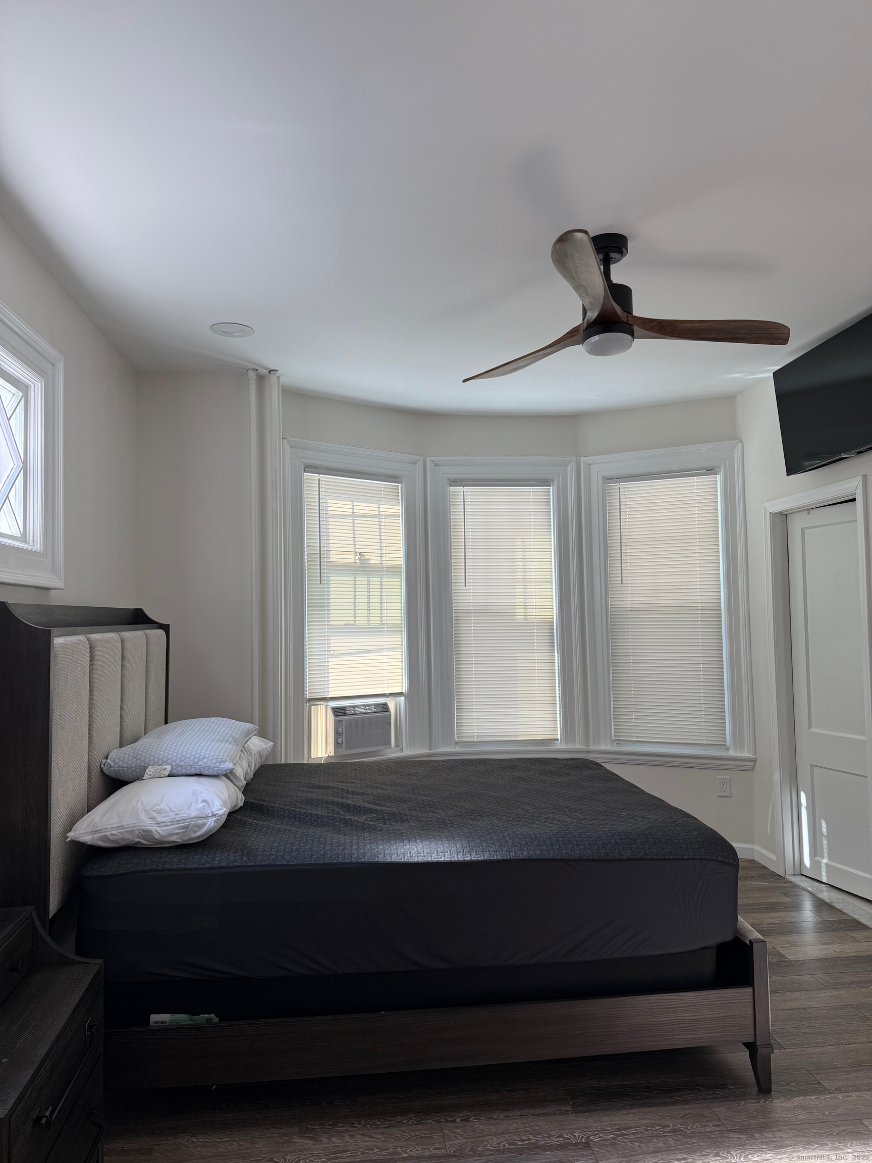 488 Prospect Avenue Property Photo 13