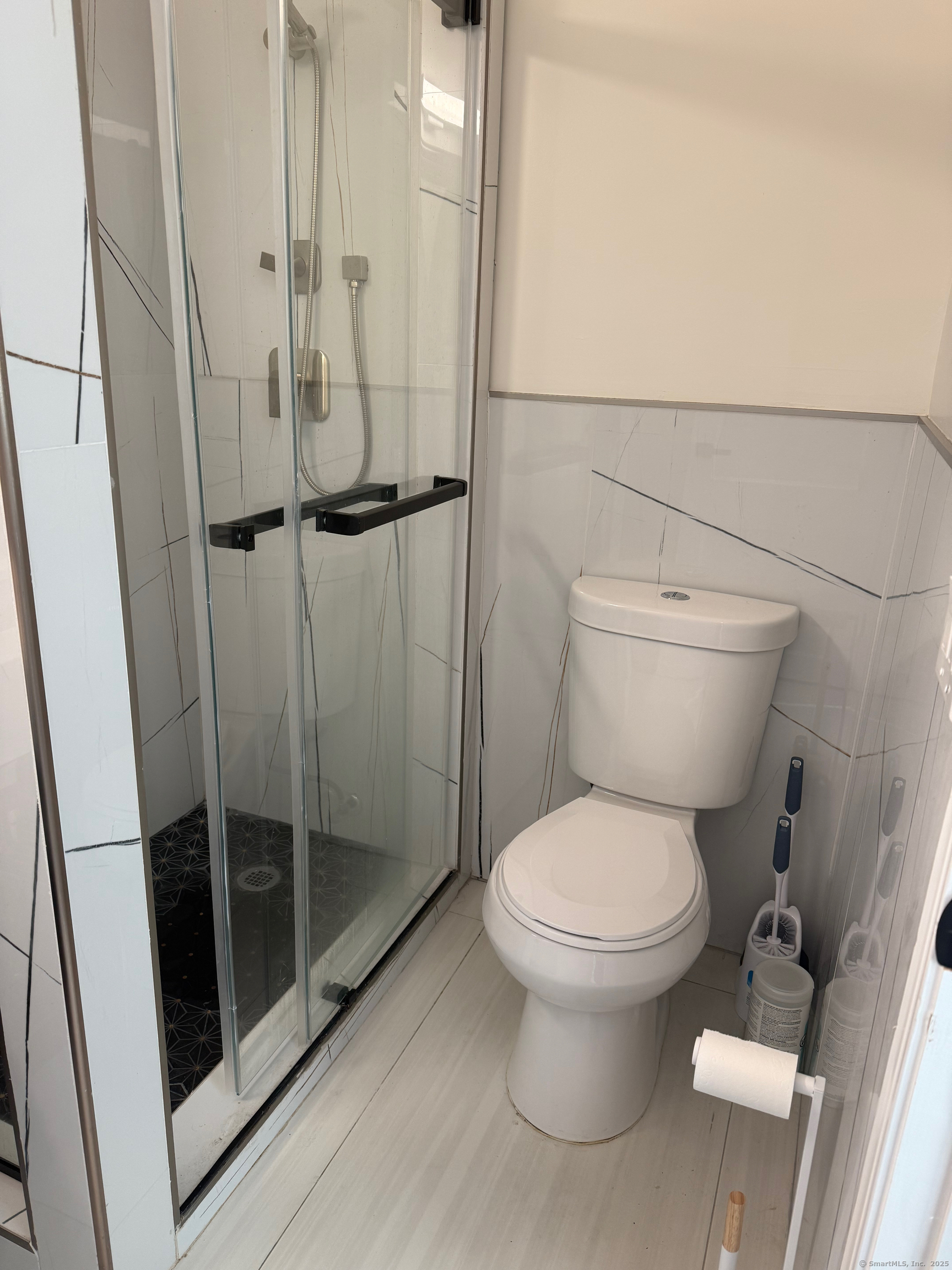 488 Prospect Avenue Property Photo 15