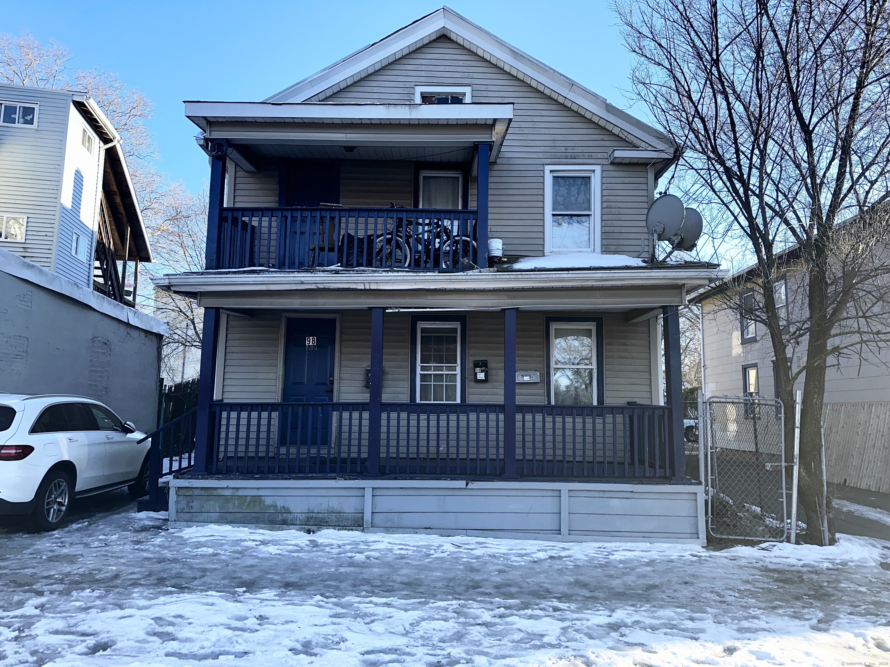 98 Sylvan Avenue Property Photo 2