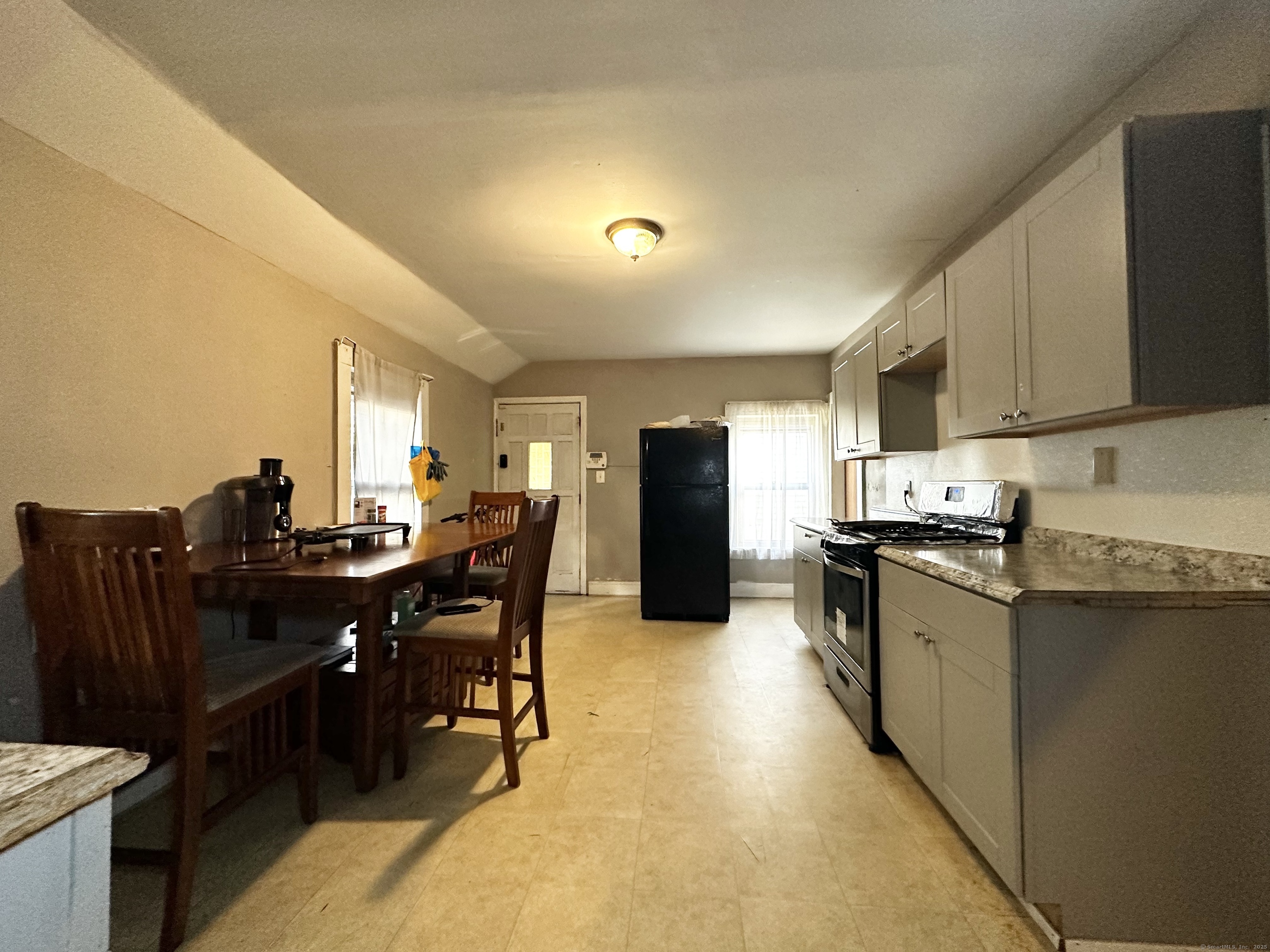 98 Sylvan Avenue Property Photo 13