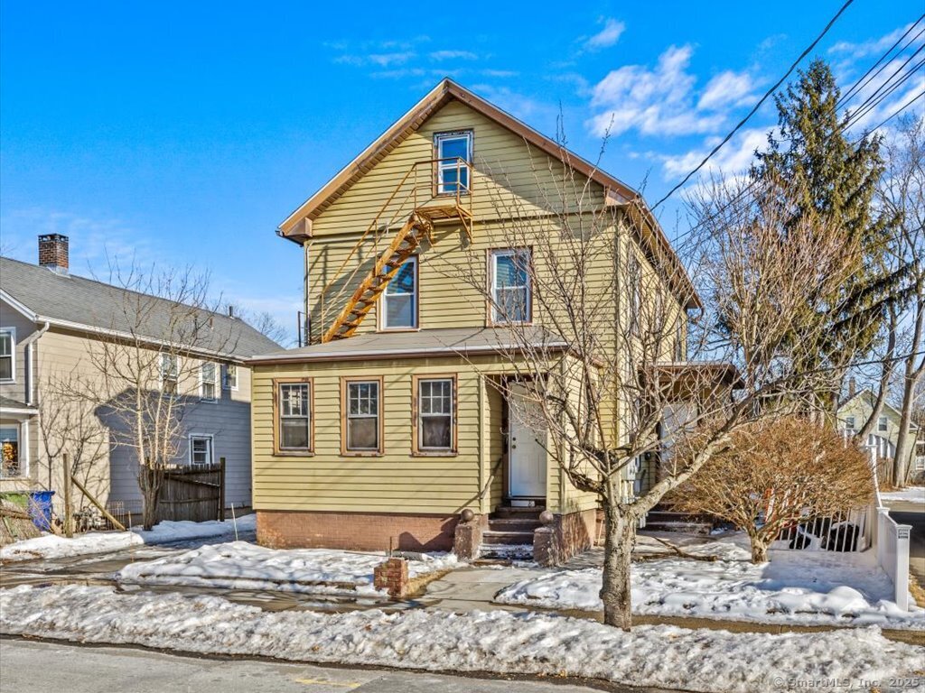 8 East Street Property Photo 3