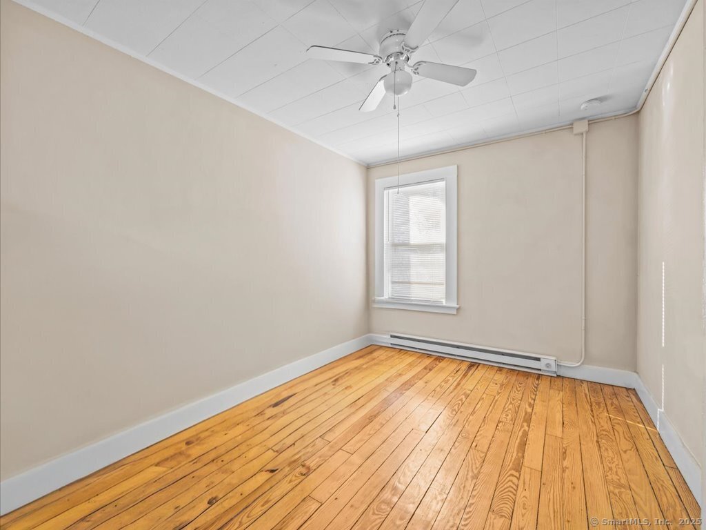 8 East Street Property Photo 15