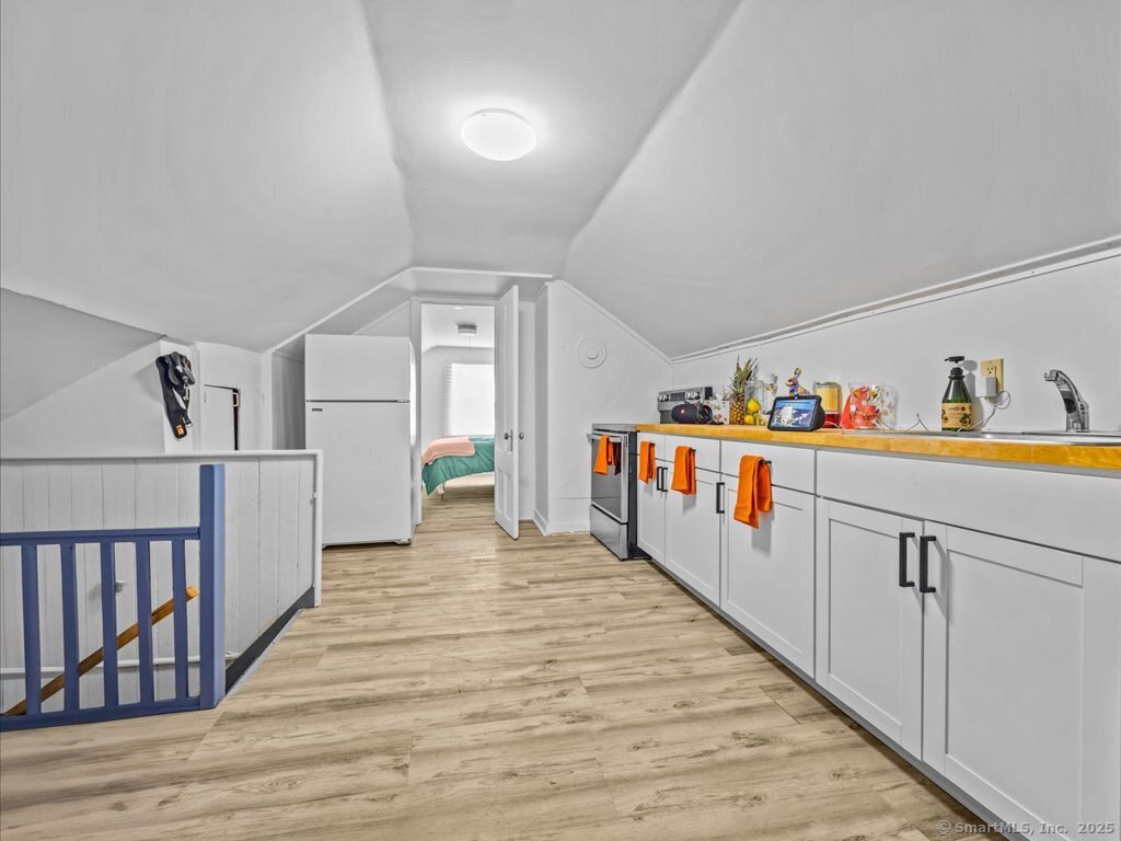 8 East Street Property Photo 18