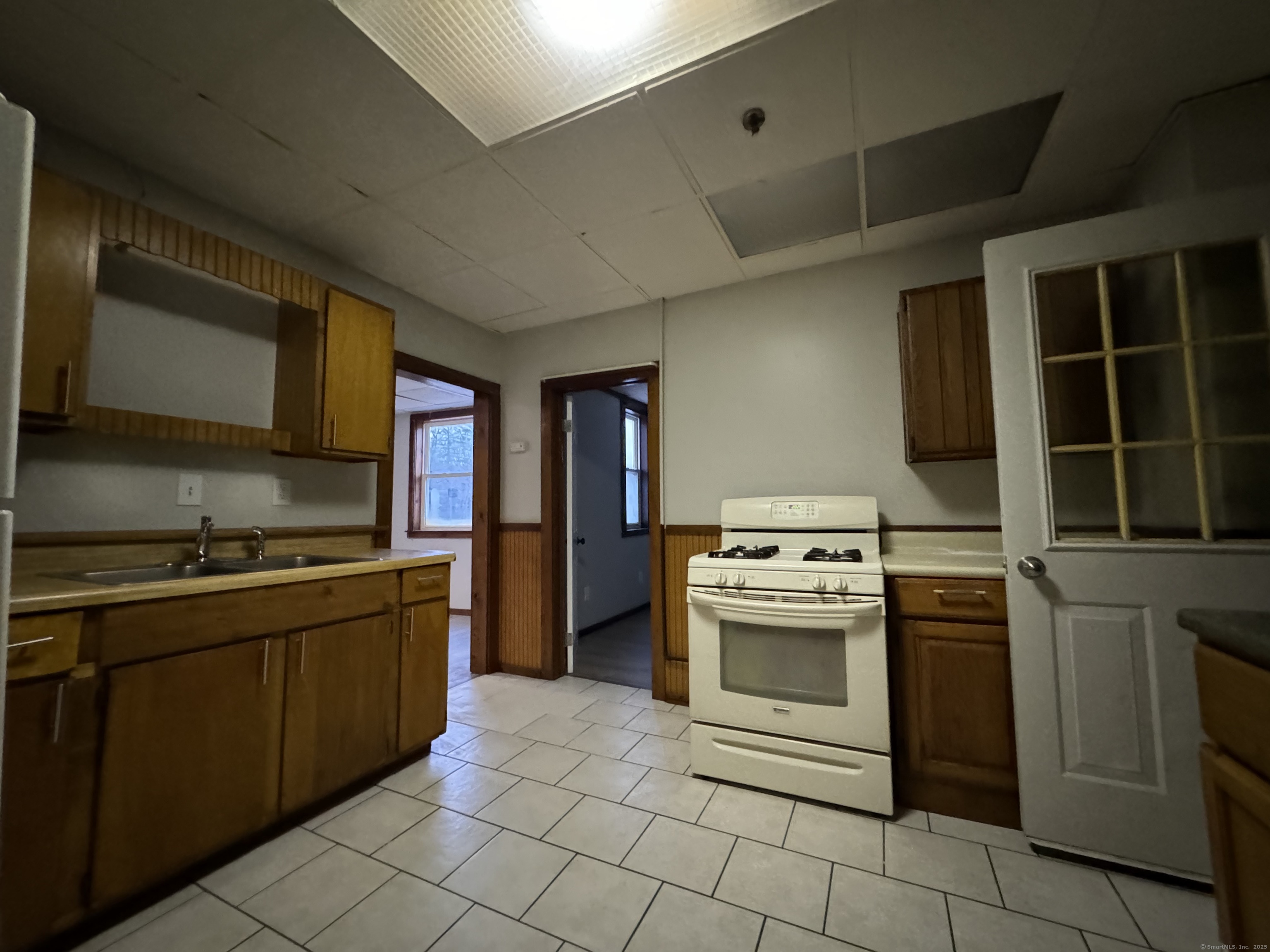 482 Main Street Property Photo 18