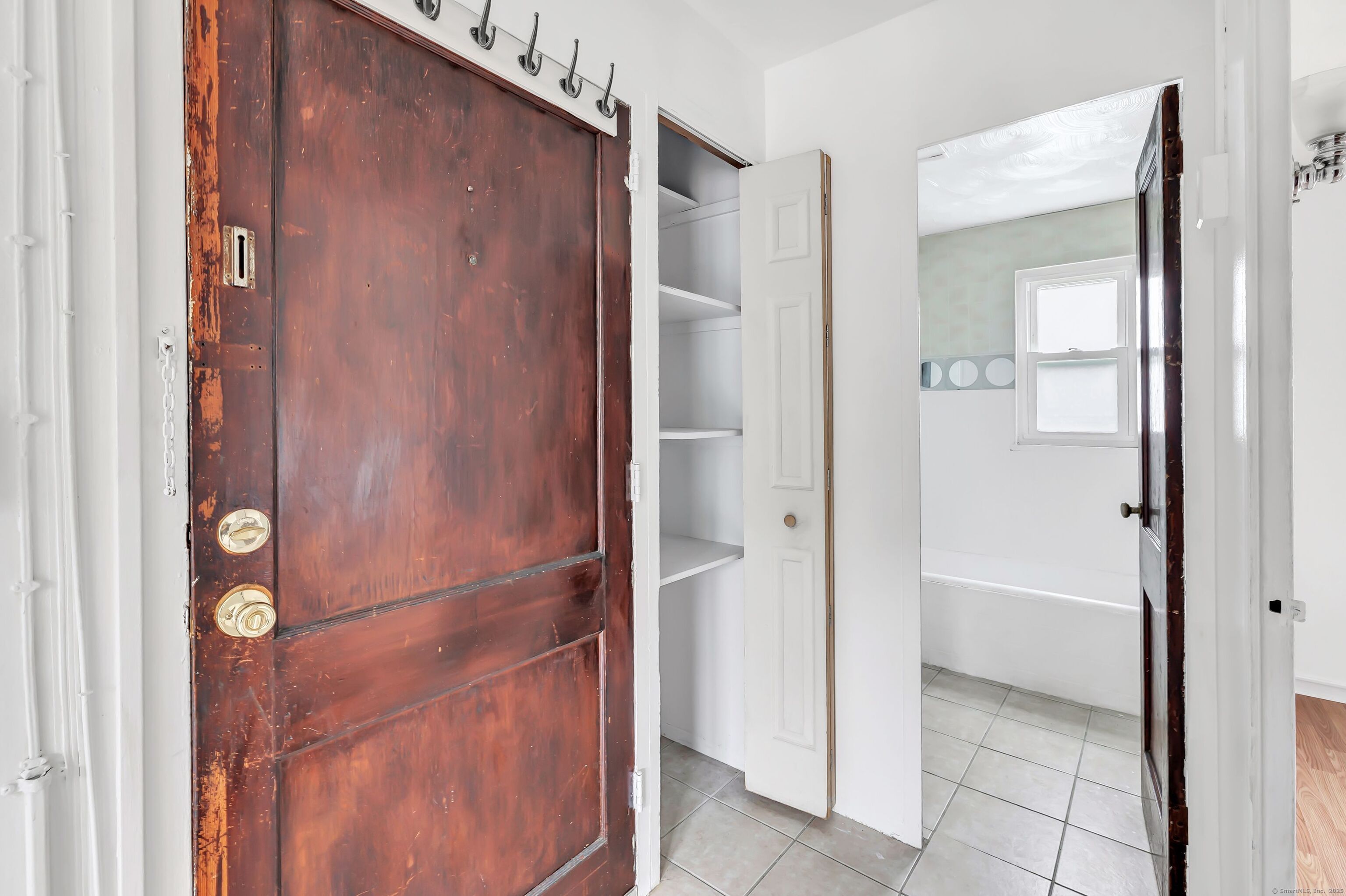 367 D Building 5 Granfield Avenue Property Photo 6