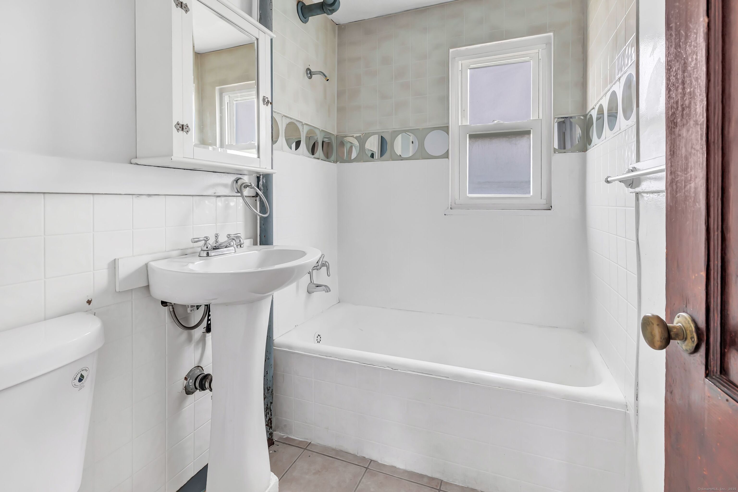 367 D Building 5 Granfield Avenue Property Photo 7