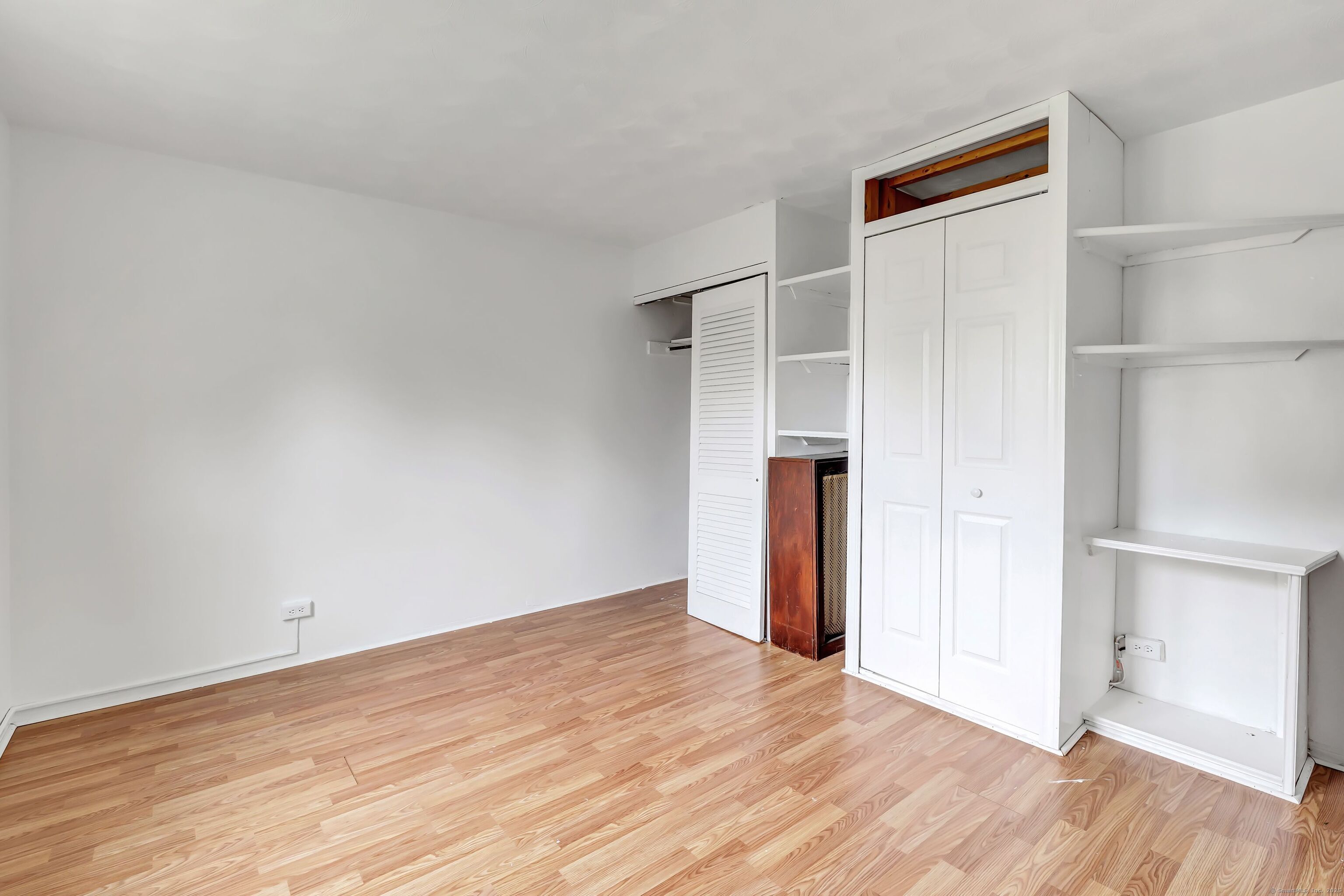 367 D Building 5 Granfield Avenue Property Photo 10