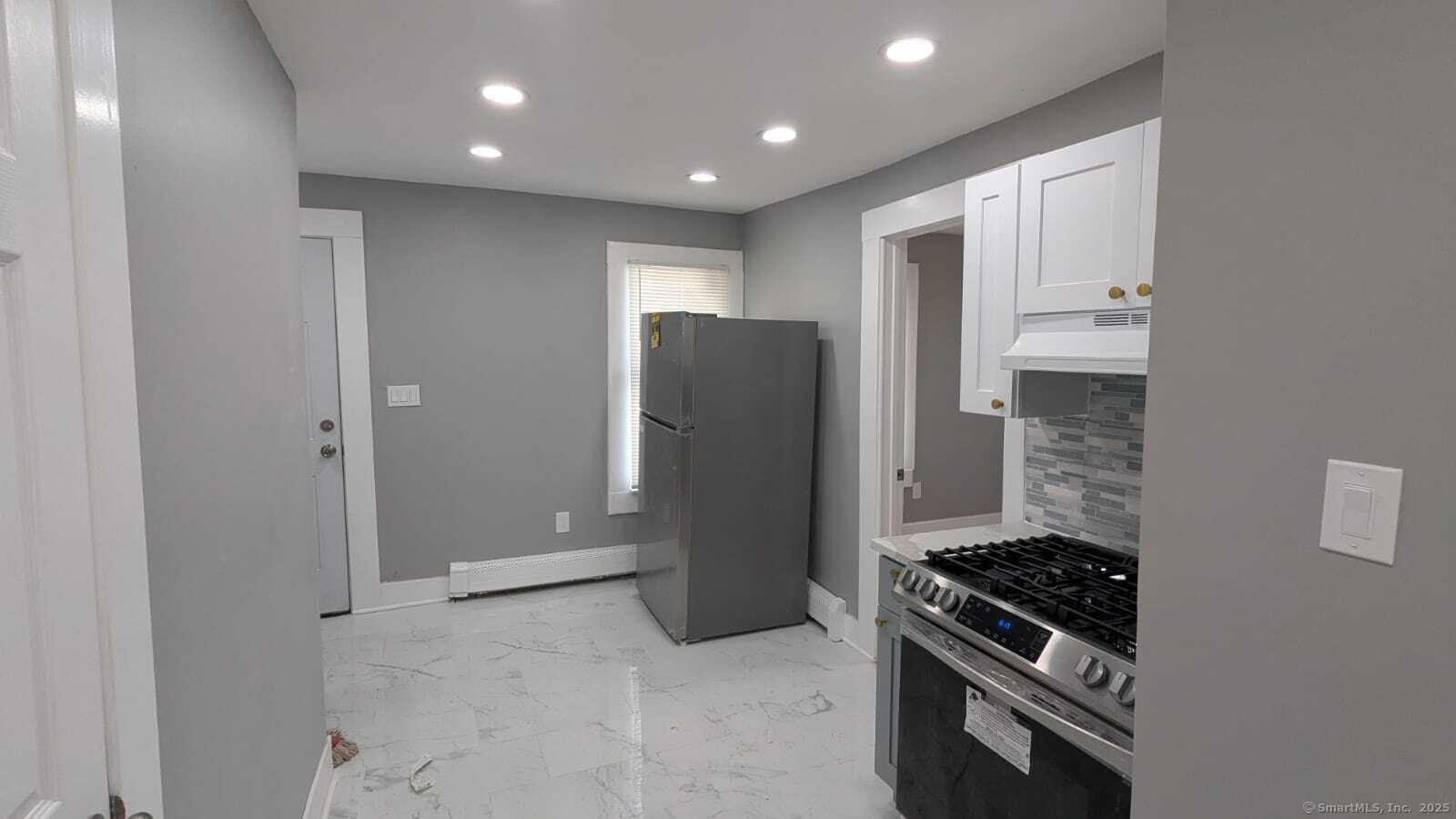 478 Shelton Avenue Property Photo 6