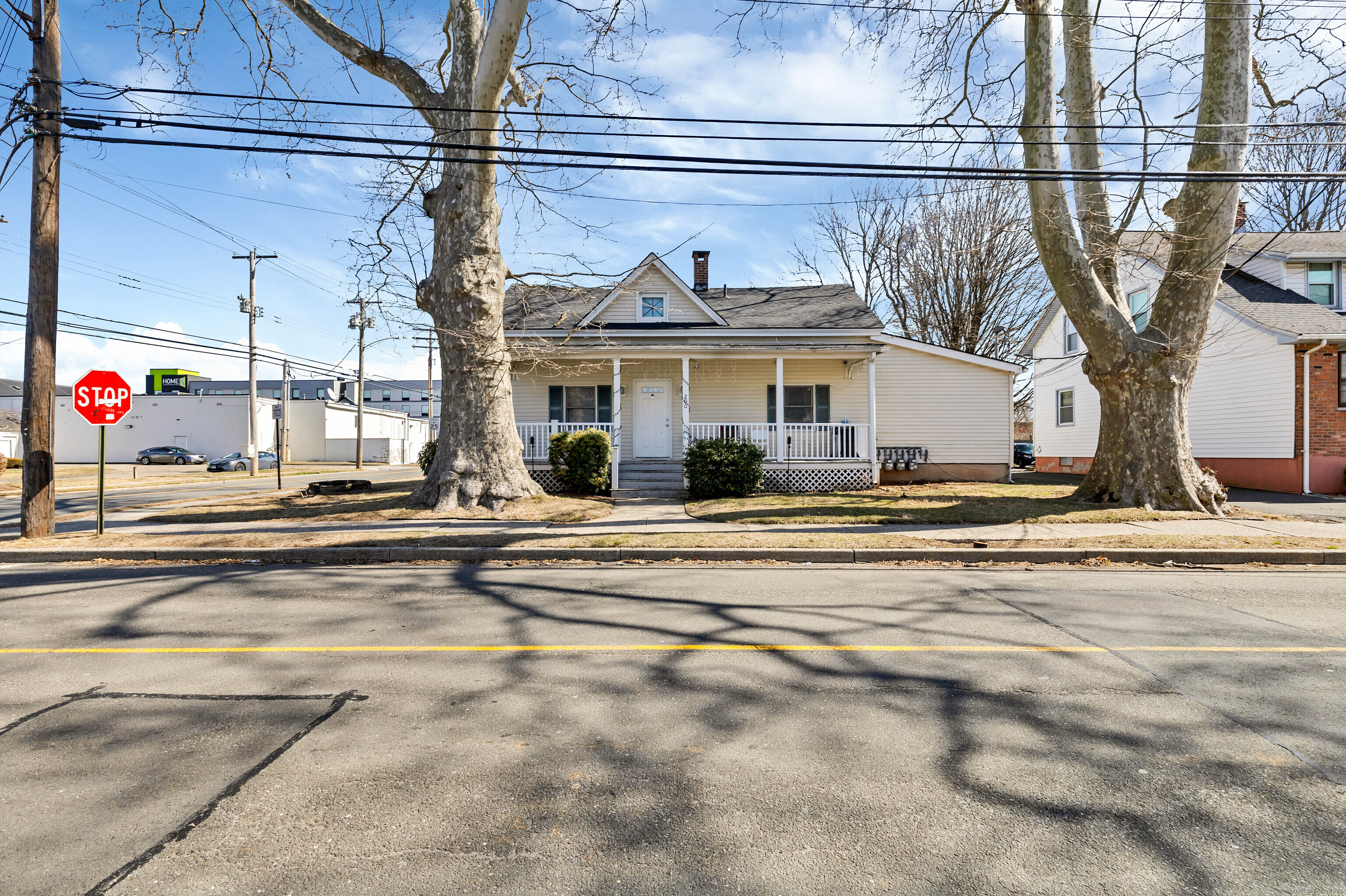 200 Kimberly Avenue Property Photo 3