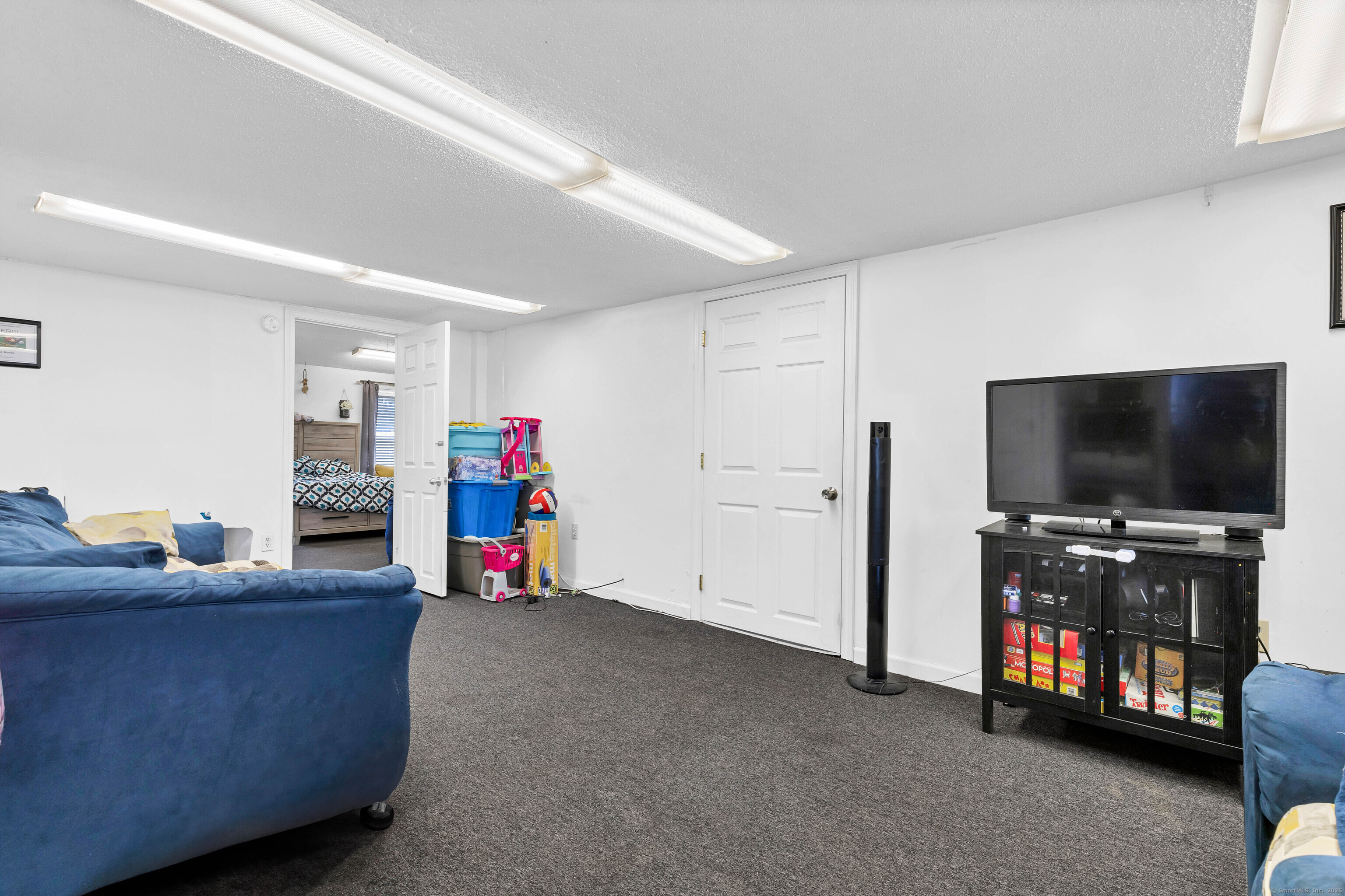 200 Kimberly Avenue Property Photo 12