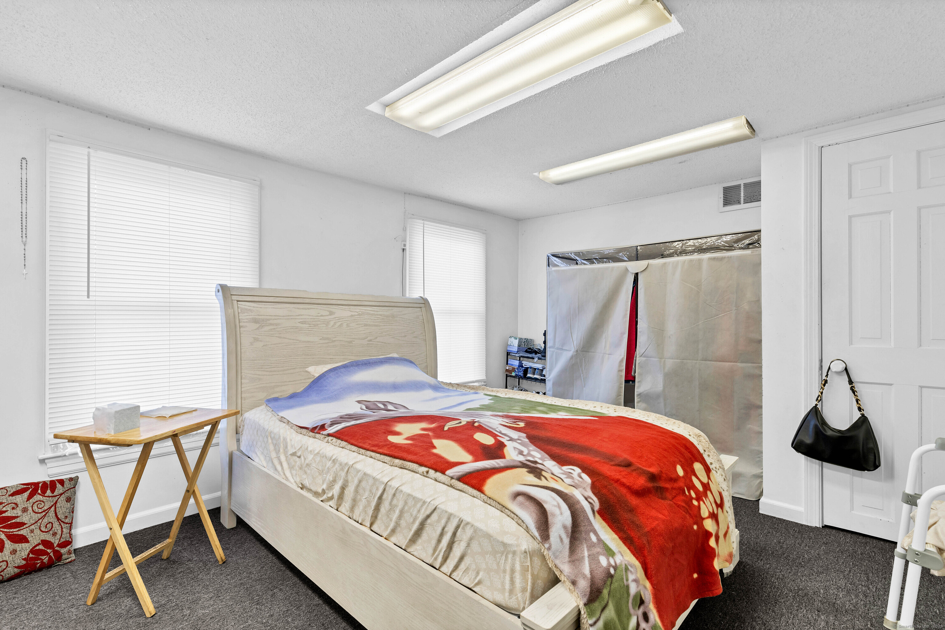 200 Kimberly Avenue Property Photo 13