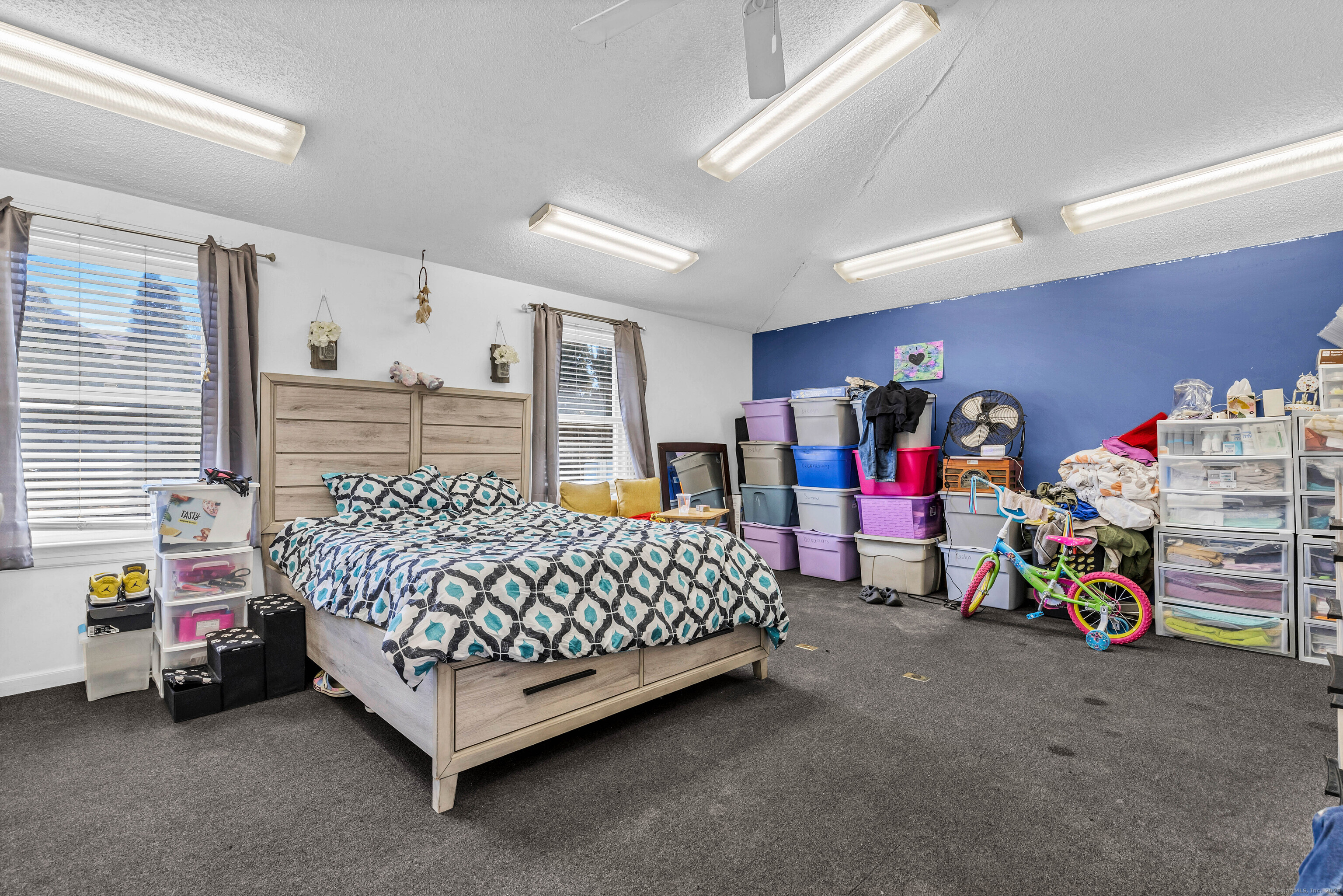 200 Kimberly Avenue Property Photo 15