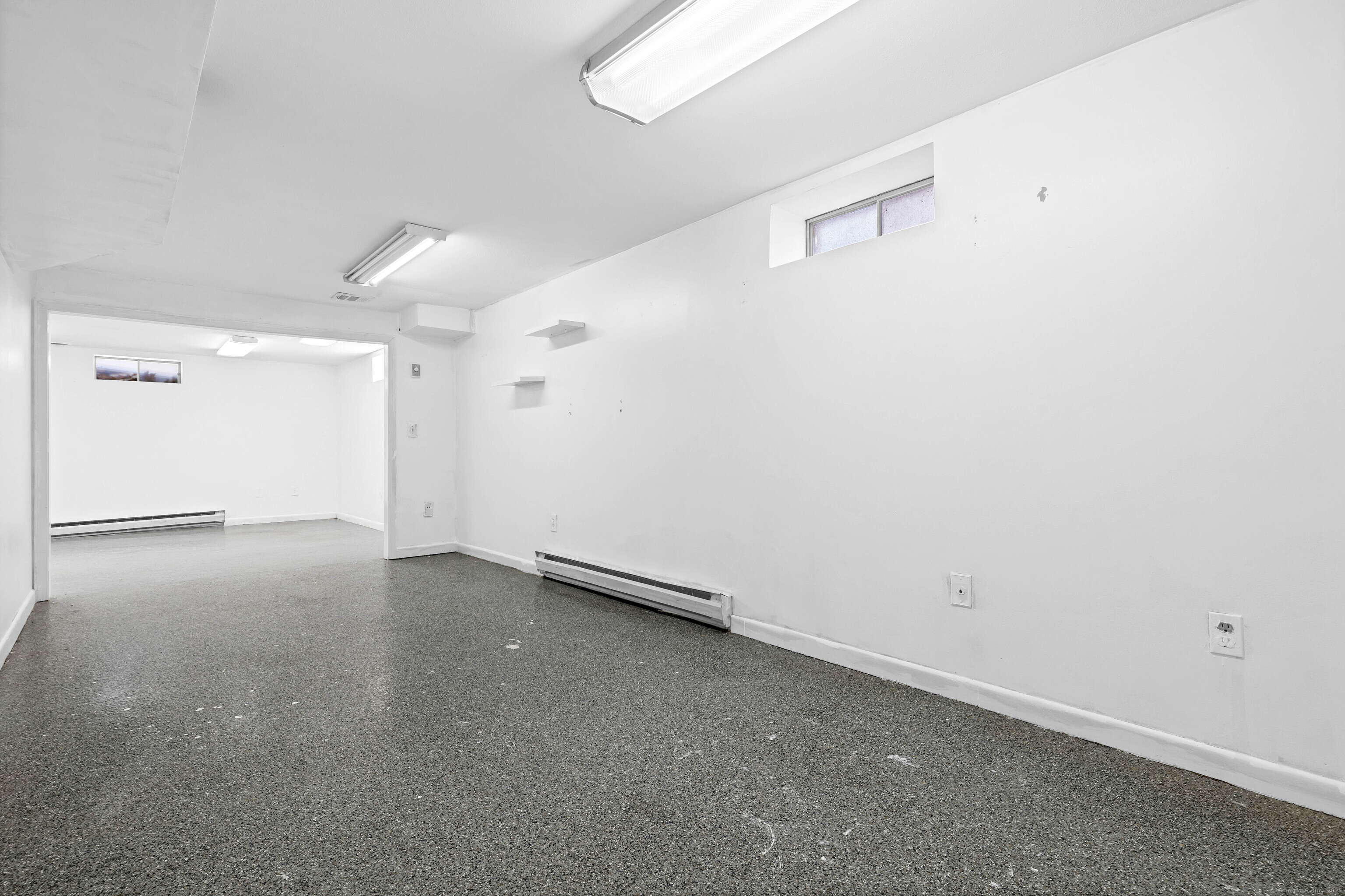 200 Kimberly Avenue Property Photo 29
