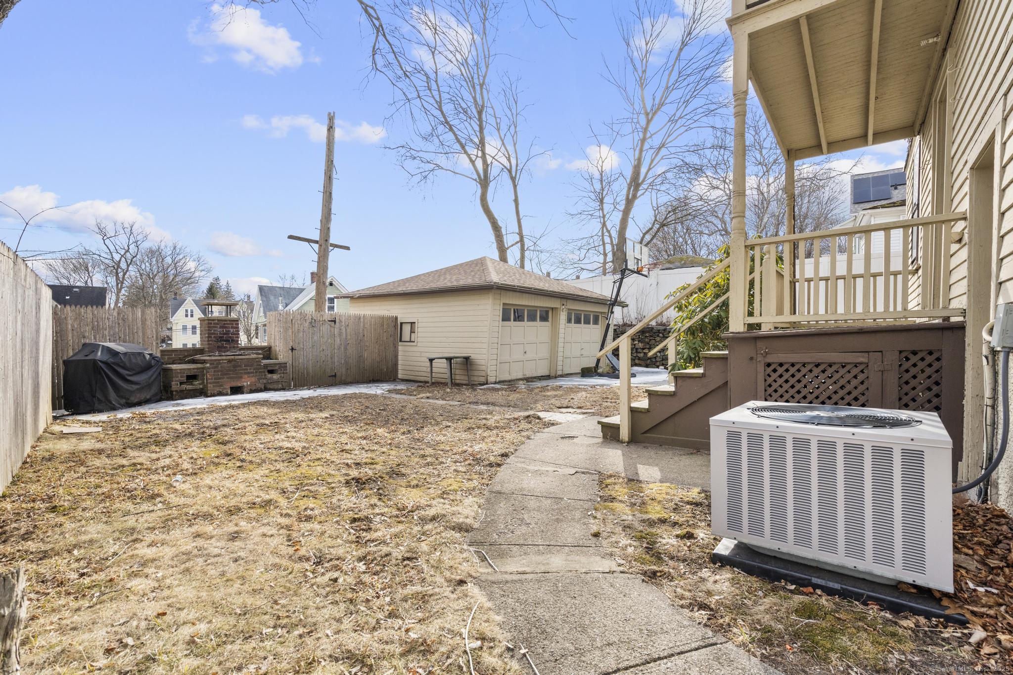 15 Holbrook Place Property Photo 4