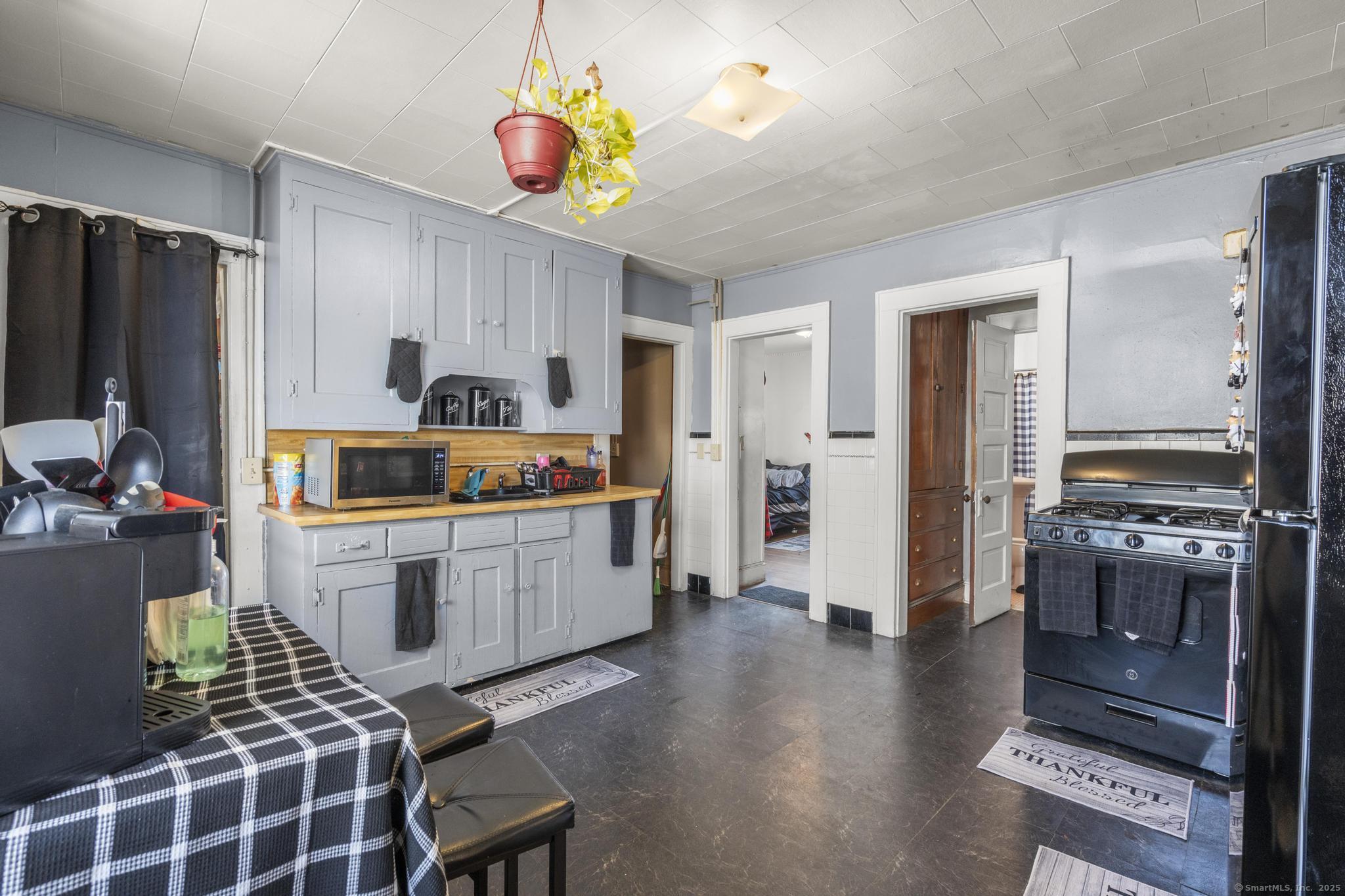 15 Holbrook Place Property Photo 17