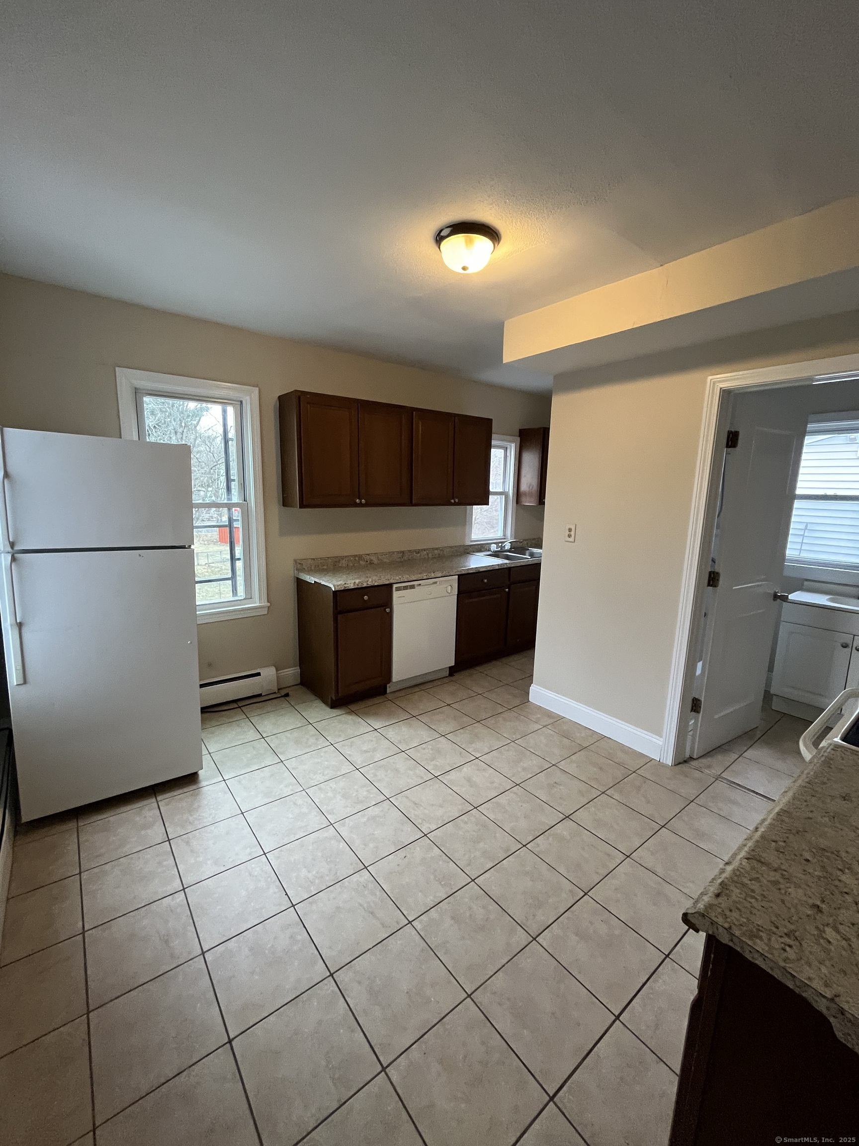 8 Locust Street Property Photo 16